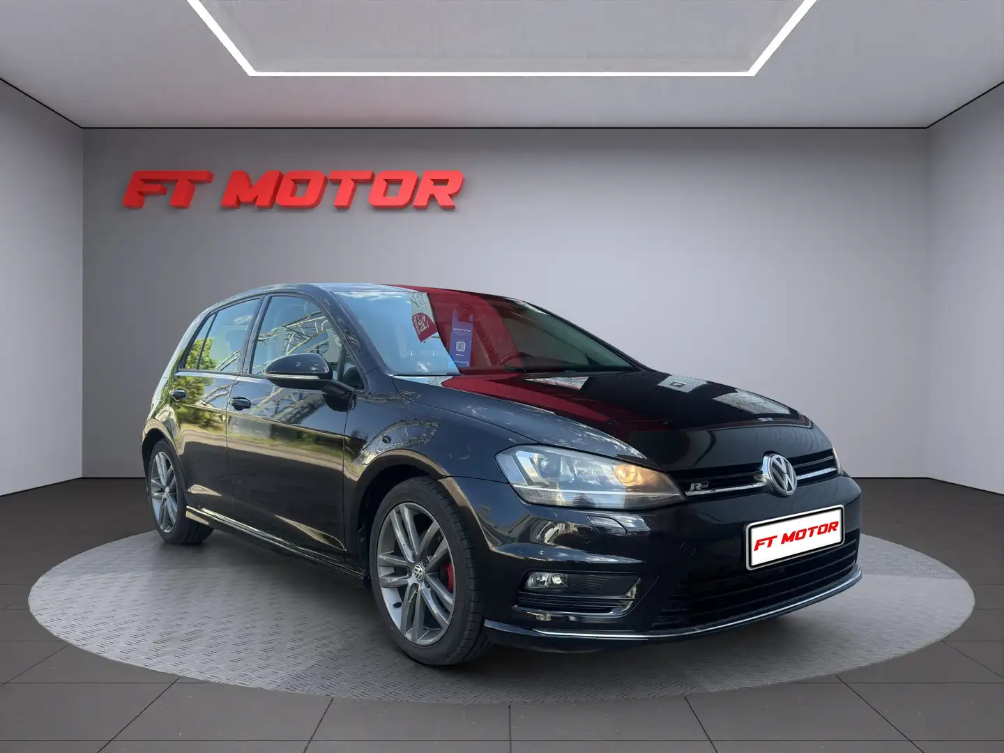 Volkswagen Golf 1.6TDI CR BMT Sport 105 Zwart - 1