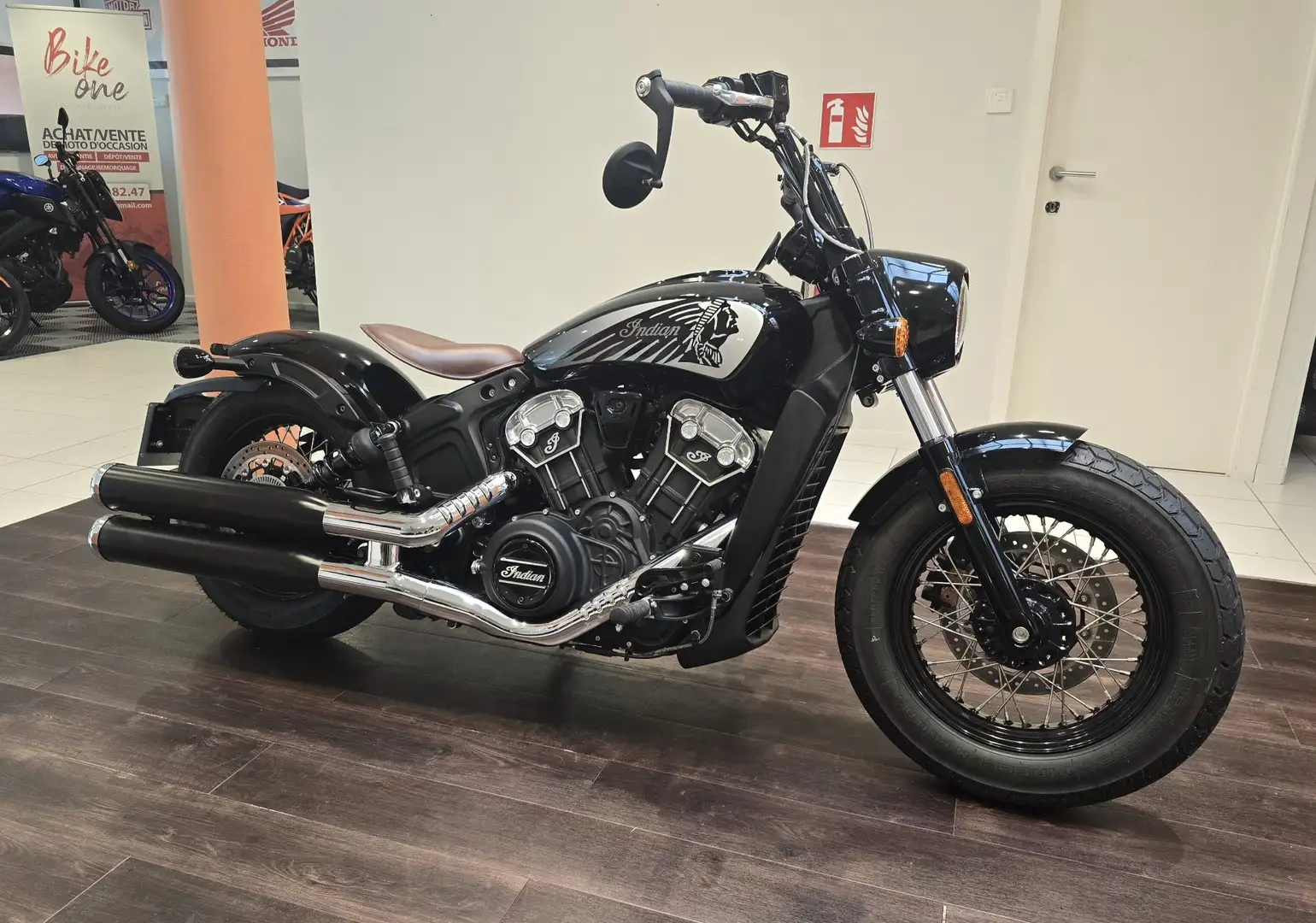Indian Scout Bobber Twenty Noir - 2