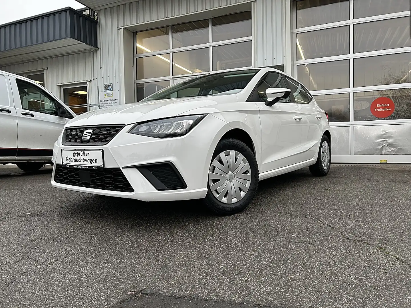SEAT Ibiza 1,0 Reference Weiß - 1