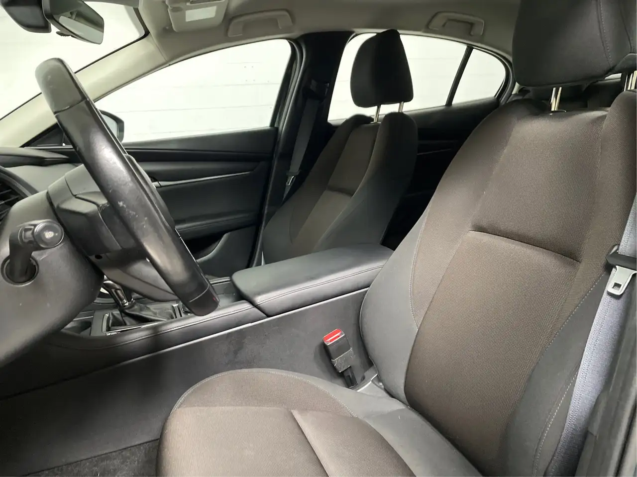 Mazda 3 снимка Mazda 3