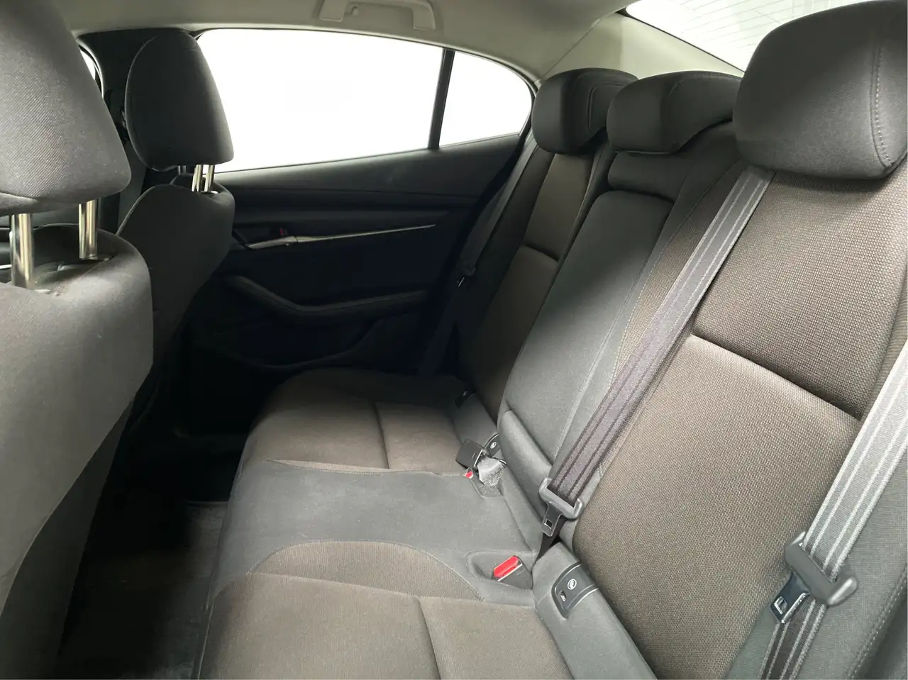 Mazda 3 снимка Mazda 3