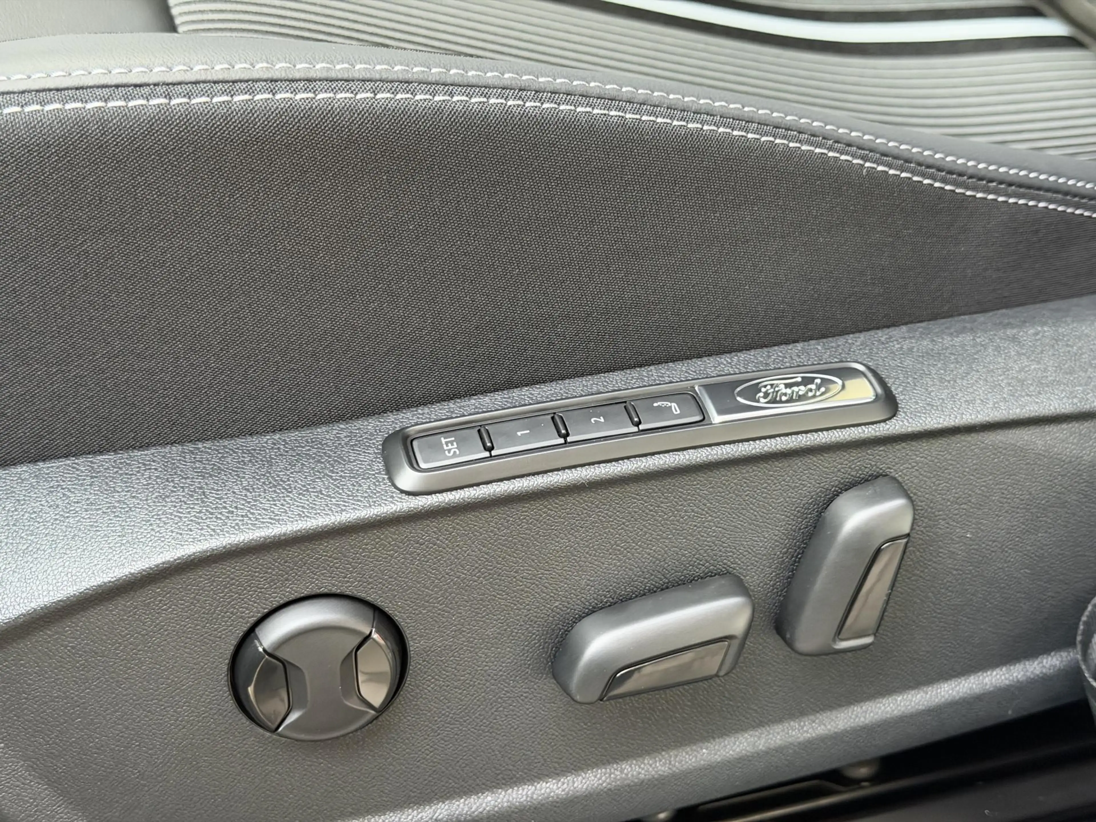 Ford Capri Style Standard Range RWD 52 kWh | All-Weather band — photo 12