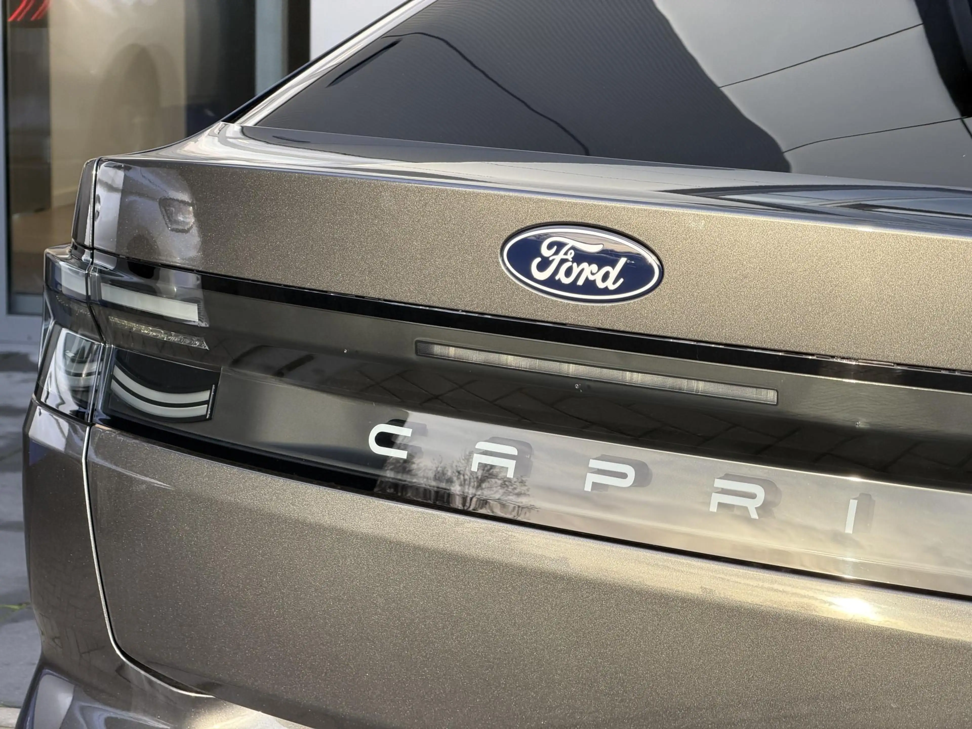 Ford Capri Style Standard Range RWD 52 kWh | All-Weather band — photo 9