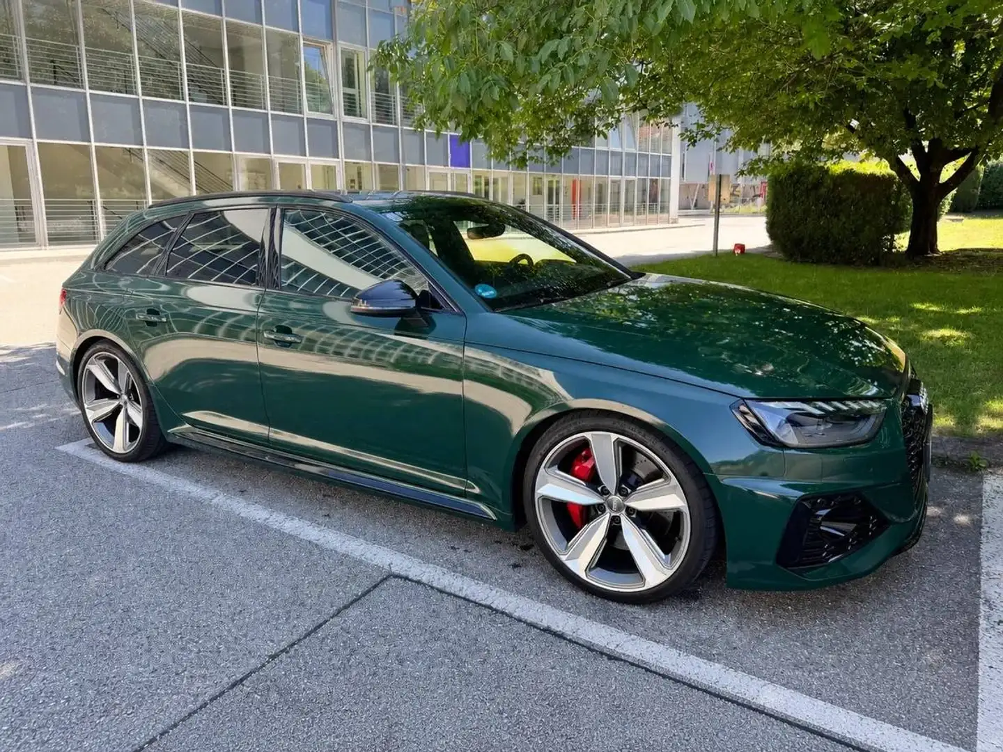 Audi RS4 Avant 2.9 TFSI quattro tiptronic | Matrix LED | ACC | Massage Grün - 1