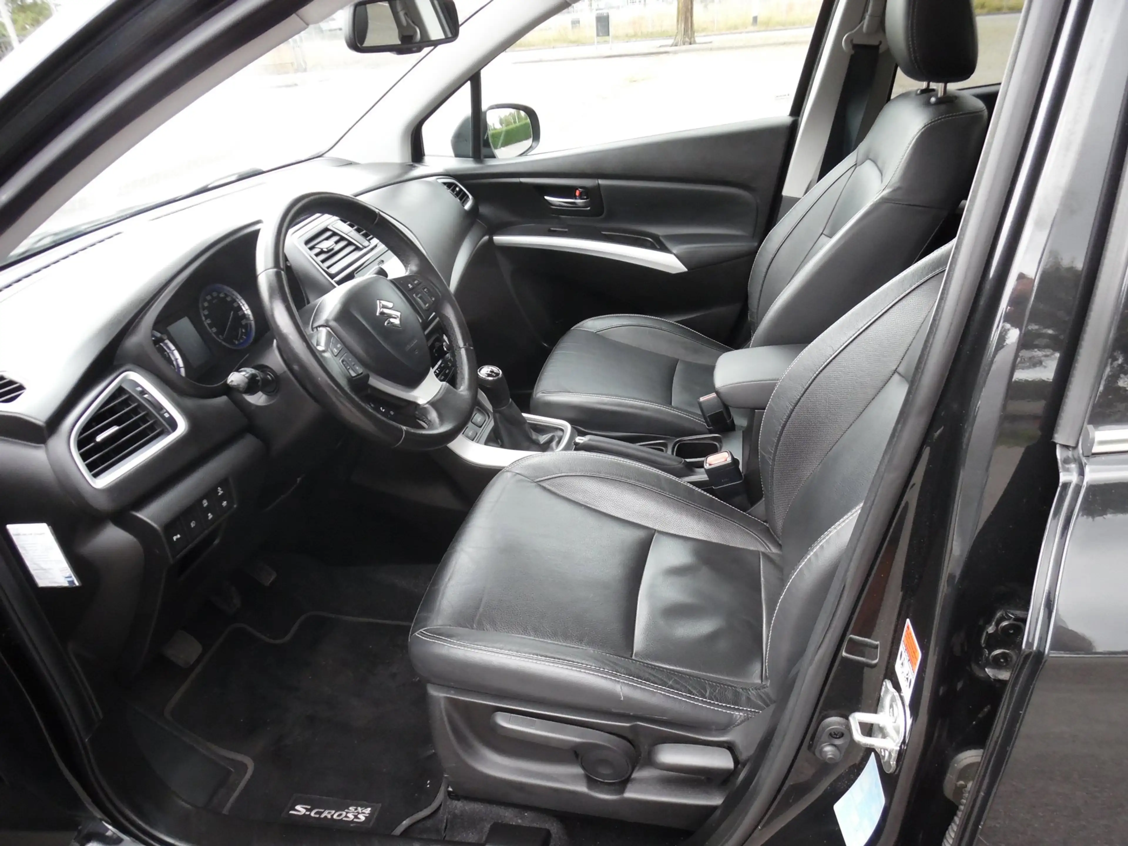 Suzuki S-Cross 1.0 Boosterjet High Executive — photo 8