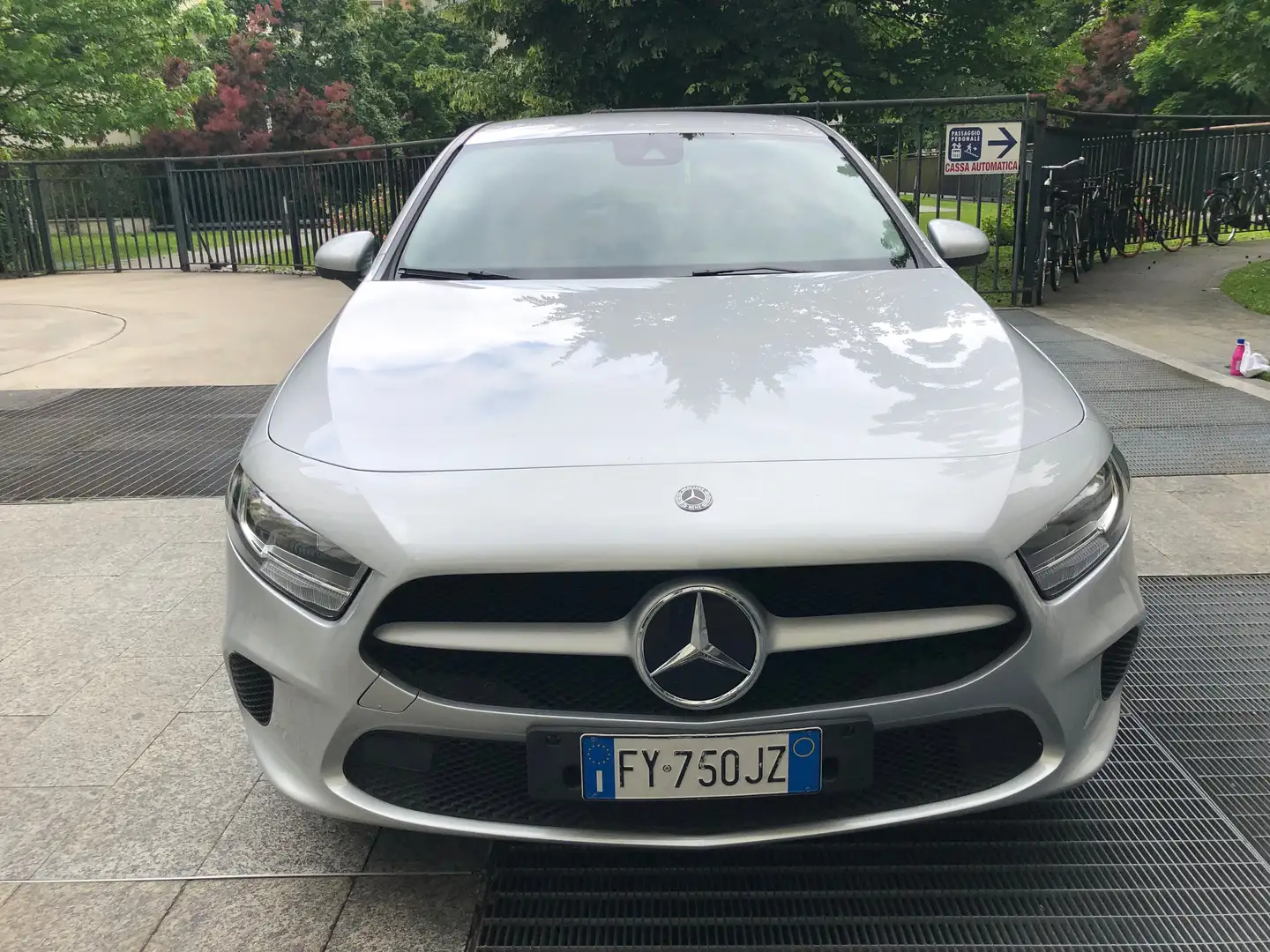 Mercedes-Benz A 180 d Executive auto Plateado - 1