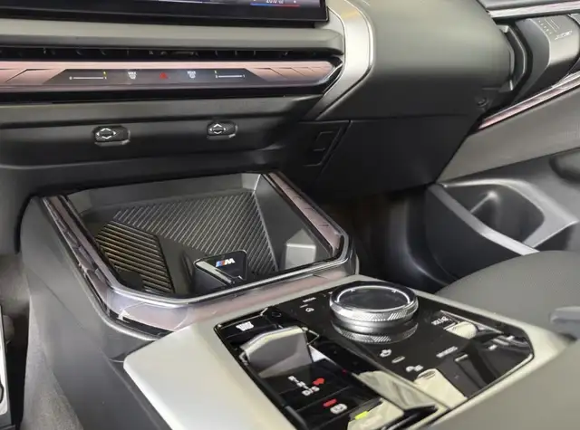 BMW X3 view 9