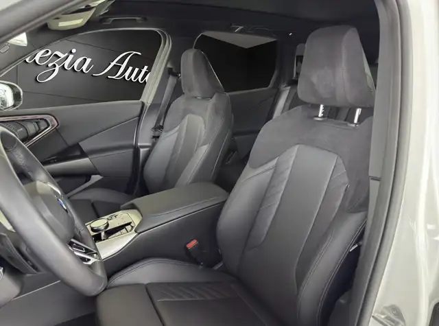 BMW X3 view 4