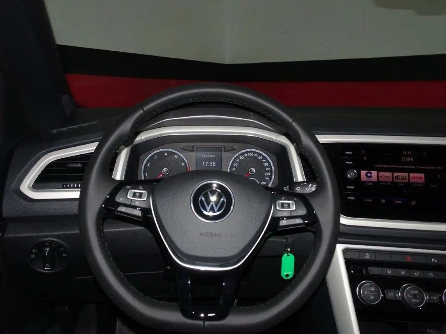 Volkswagen T-Roc Cabrio 1.5 TSI Style DSG7 Blanco - 2
