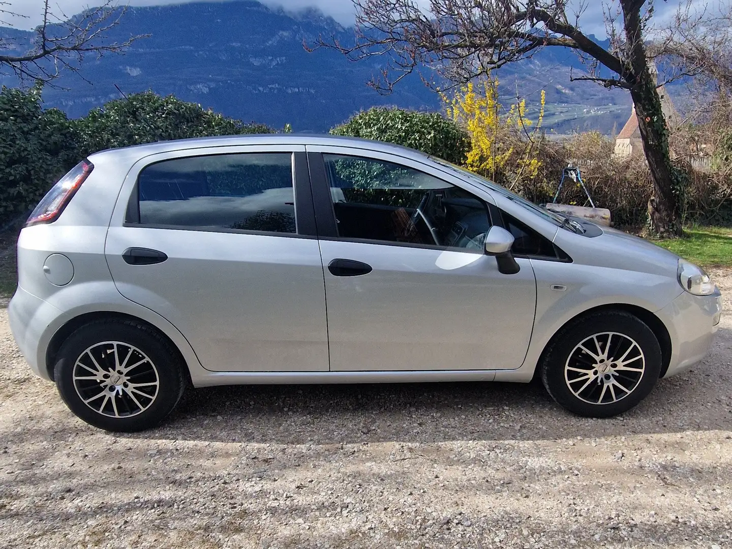 Fiat Grande Punto Grande Punto 5p 1.2 Actual s Stříbrná - 1