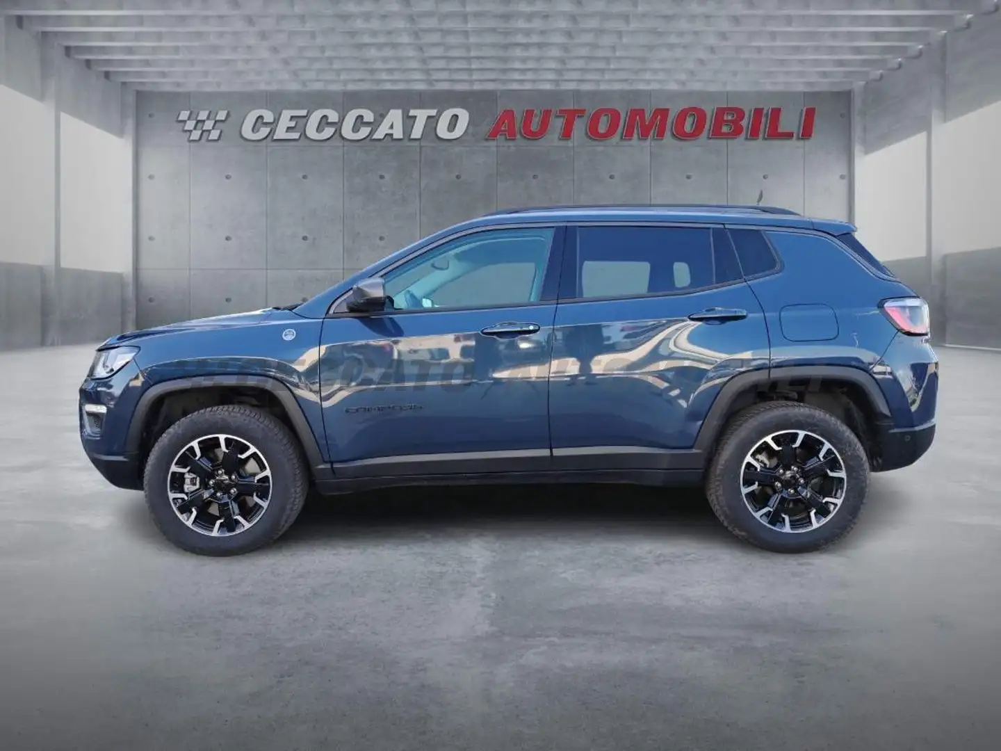 Jeep Compass Compass 1.3 turbo t4 phev Trailhawk 4xe at6 Blu/Azzurro - 2