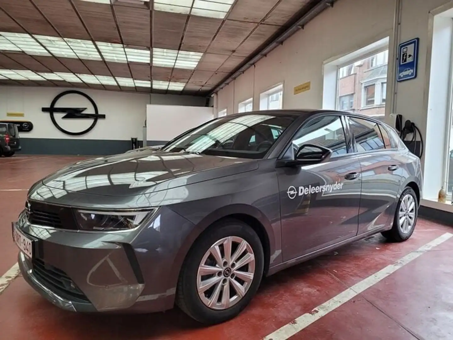 Opel Astra Business Edition Gris - 1