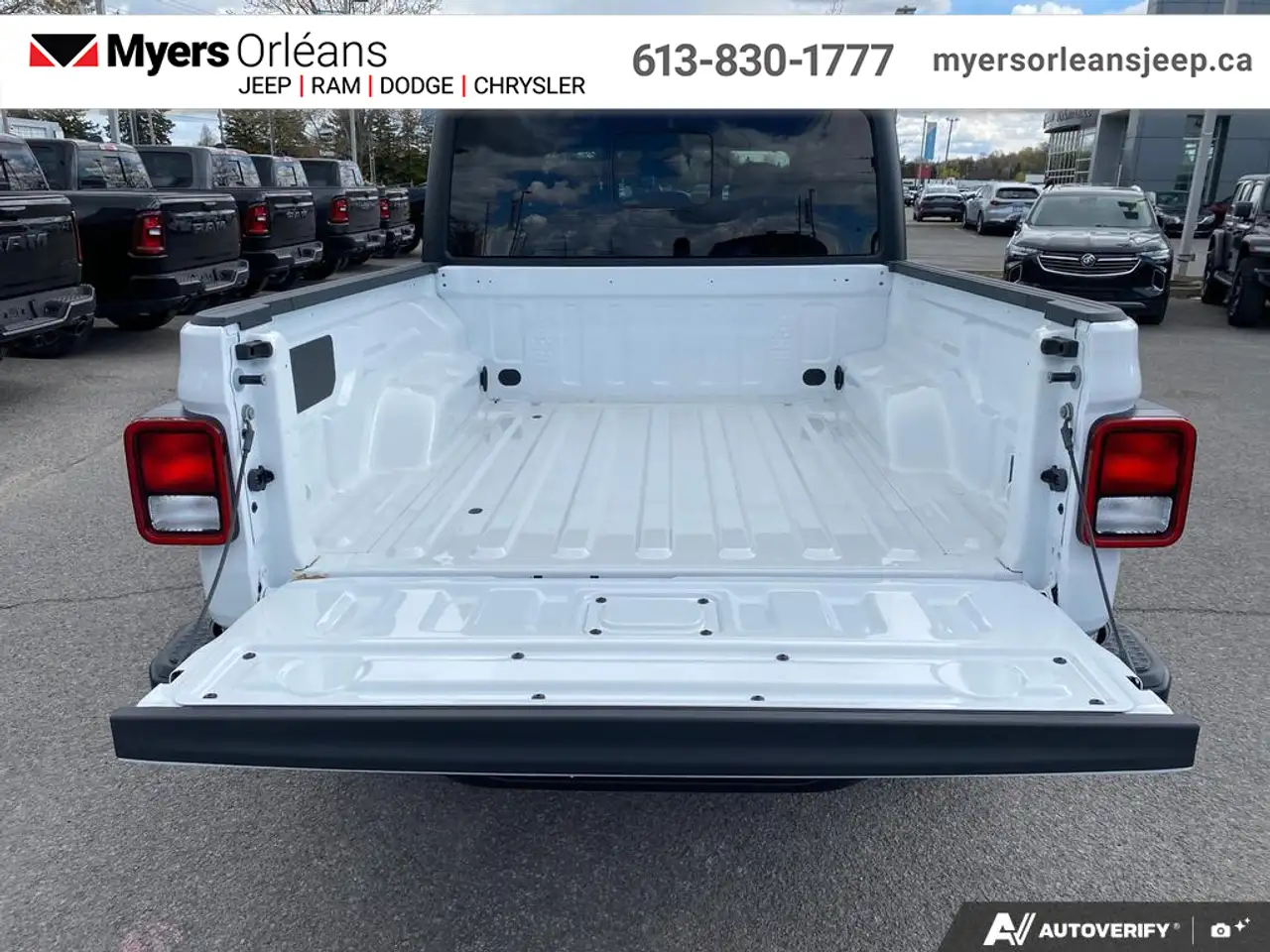 Jeep Gladiator снимка Jeep Gladiator