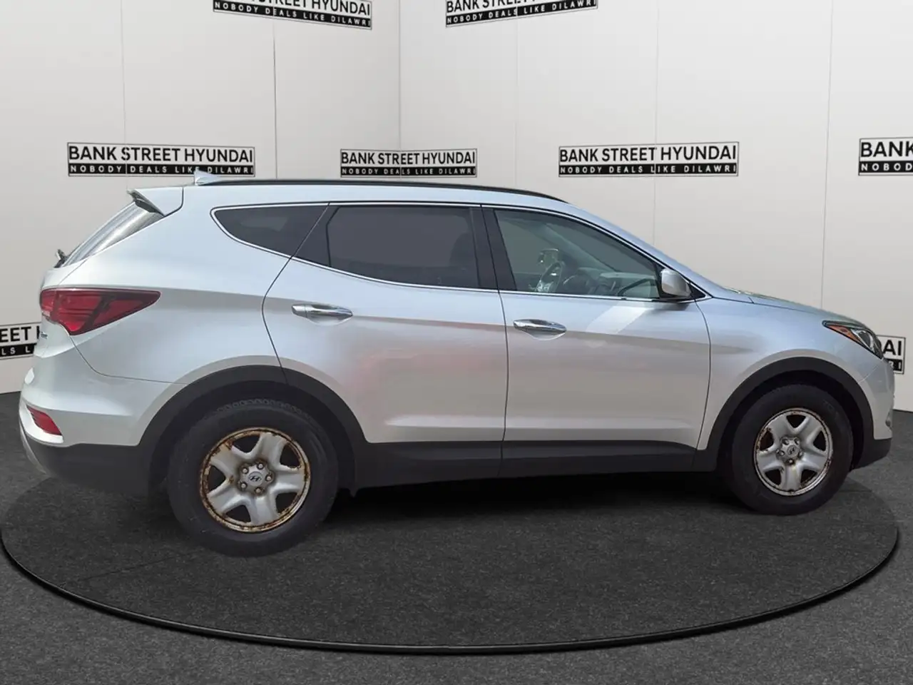 Hyundai SANTA FE photo Hyundai SANTA FE