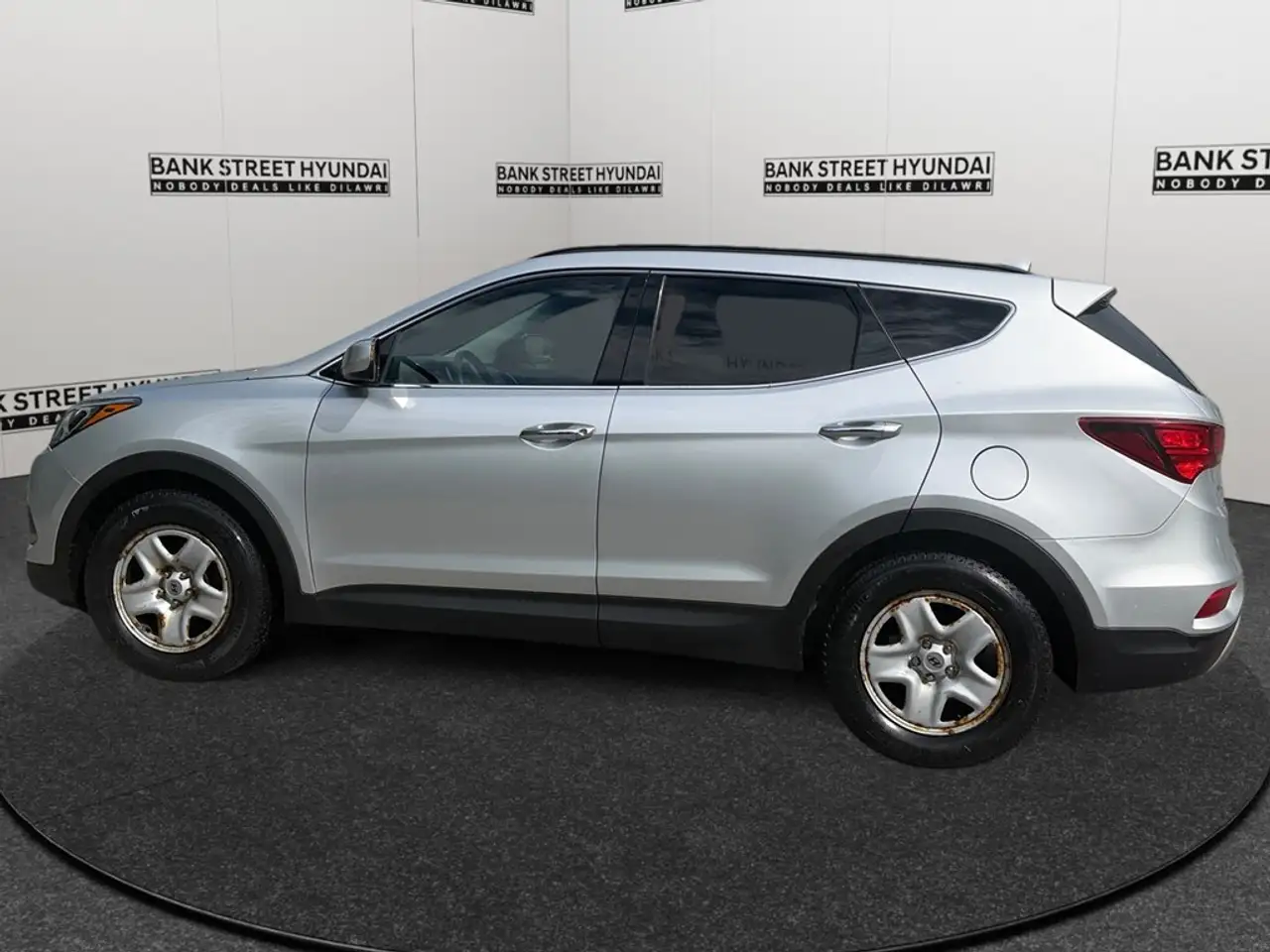 Hyundai SANTA FE photo Hyundai SANTA FE