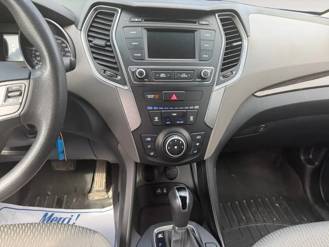 Hyundai SANTA FE photo Hyundai SANTA FE