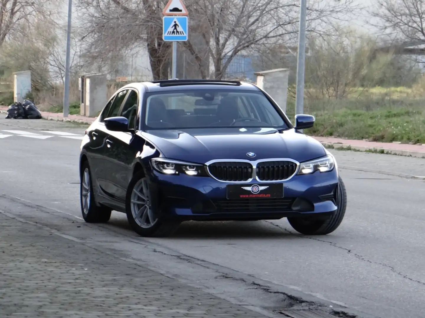 BMW 330 330e Blauw - 2