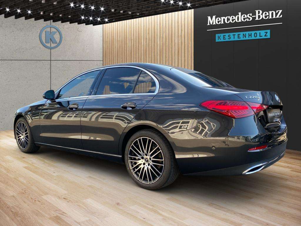 Mercedes-Benz C 220