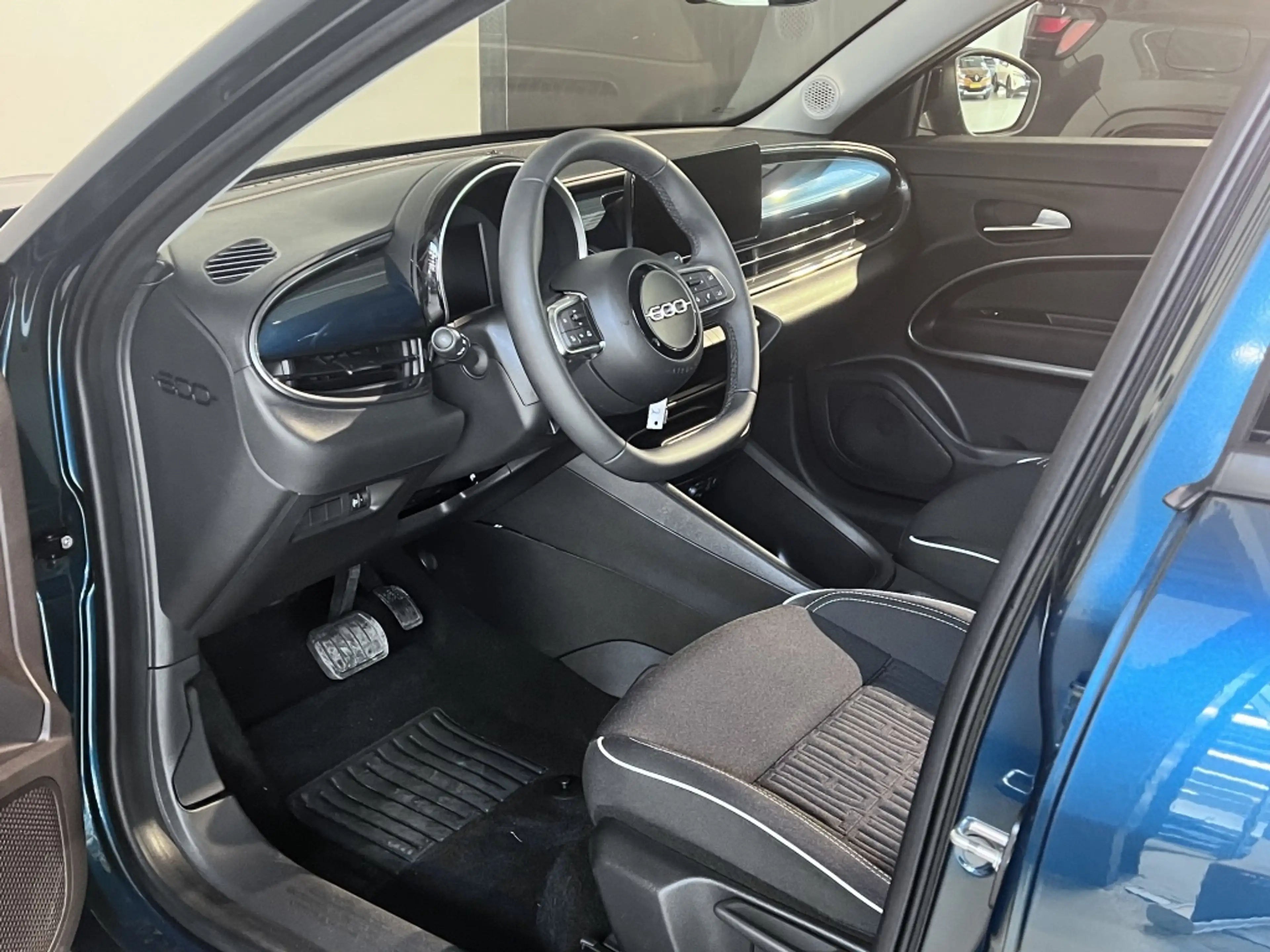 Fiat 600 1.2 Hybrid Urban — photo 14