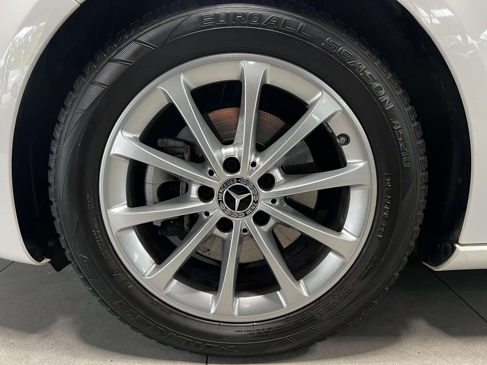 Mercedes-Benz A 200