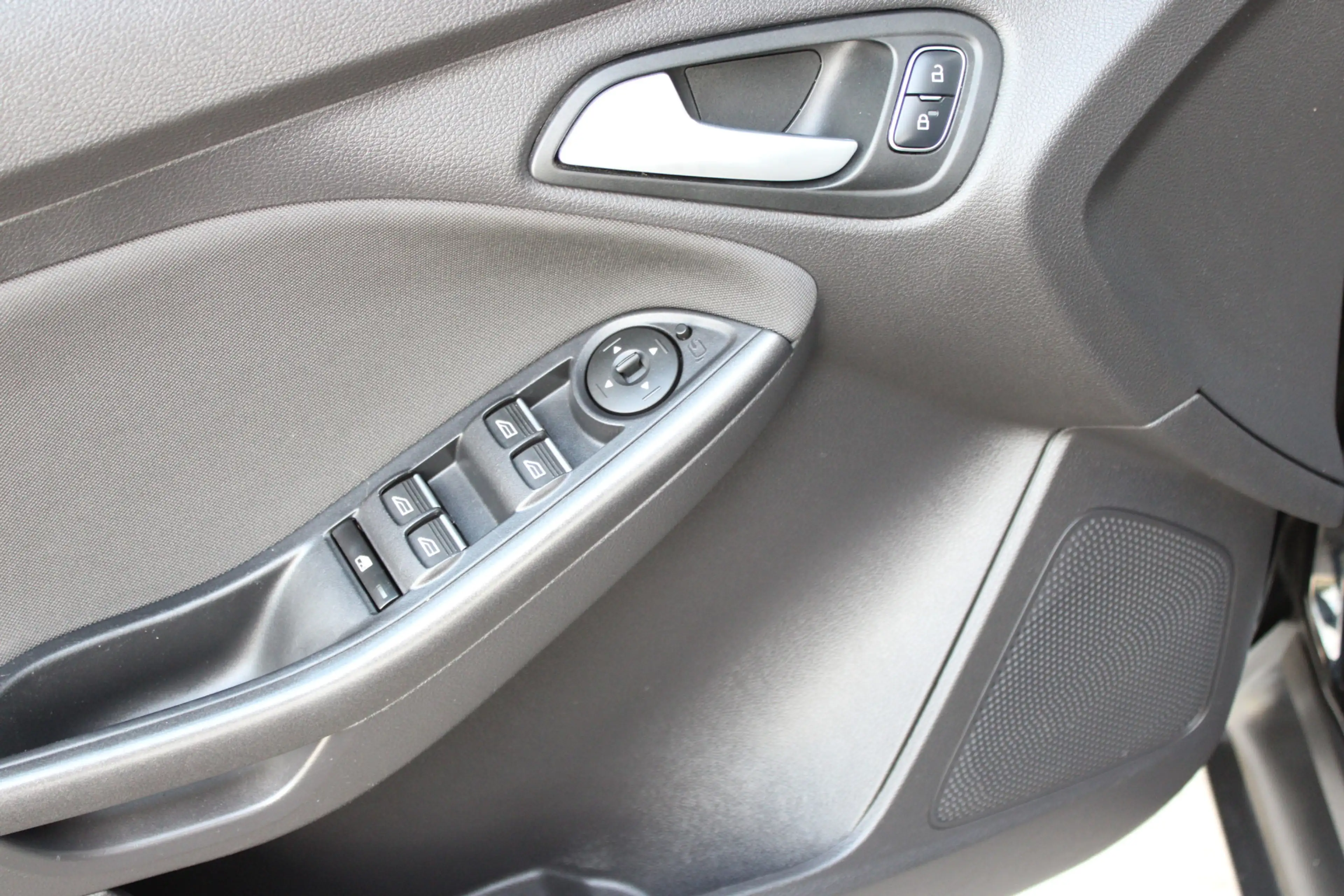 Ford Focus Wagon 1.0 126 Pk Titanium Edition Stuurverwarming — photo 13
