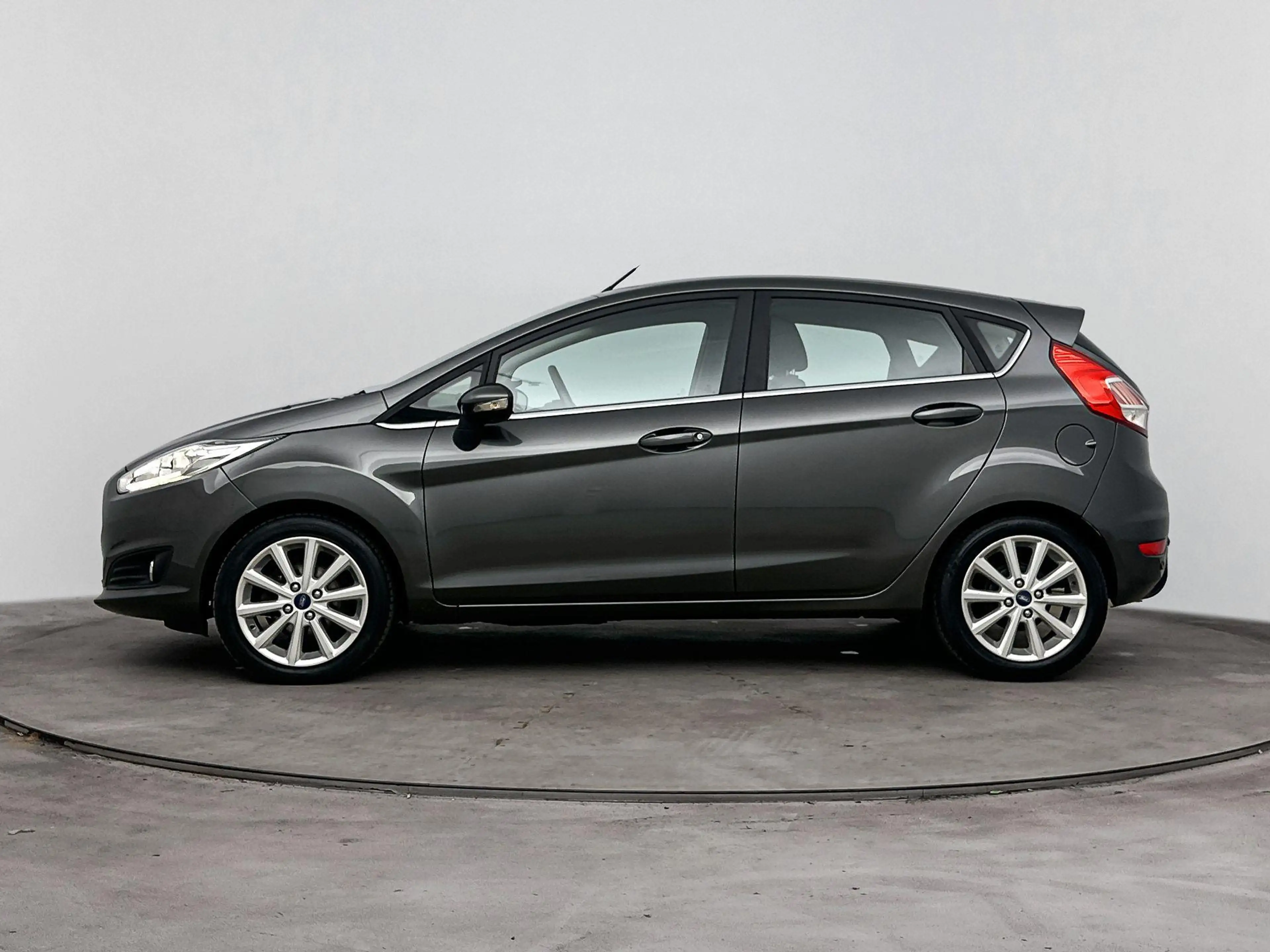 Ford Fiesta 1.0 EcoBoost Titanium | Afneembare trekhaak | Navi — photo 3