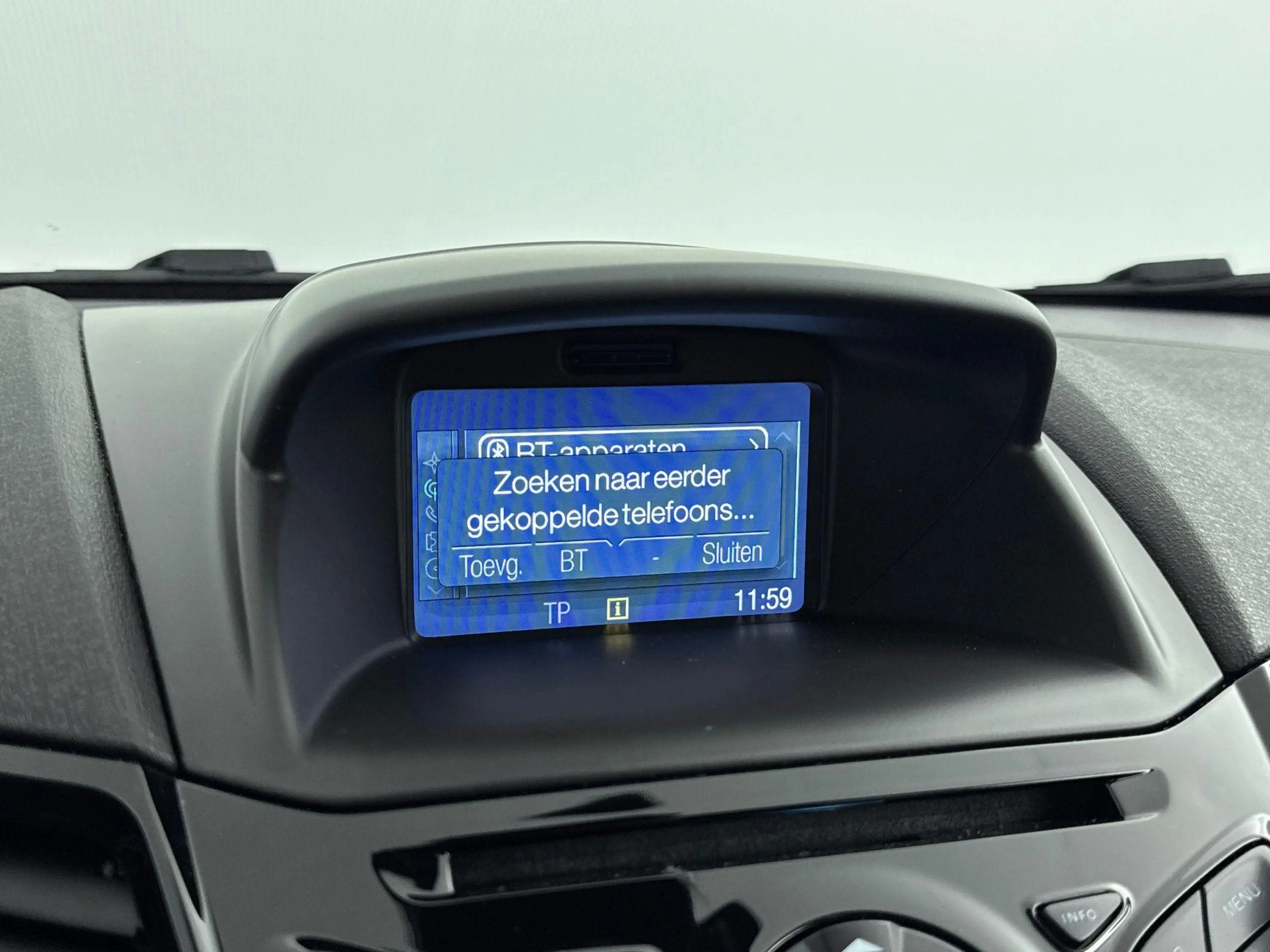 Ford Fiesta 1.0 EcoBoost Titanium | Afneembare trekhaak | Navi — photo 15