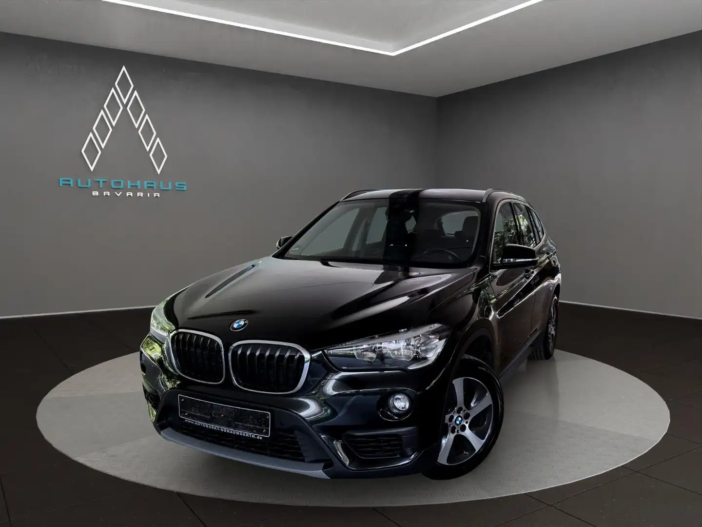BMW X1 sDrive 18d Advantage*H&K-SOUNDSYSTEM*NAVI*SHZ Zwart - 1