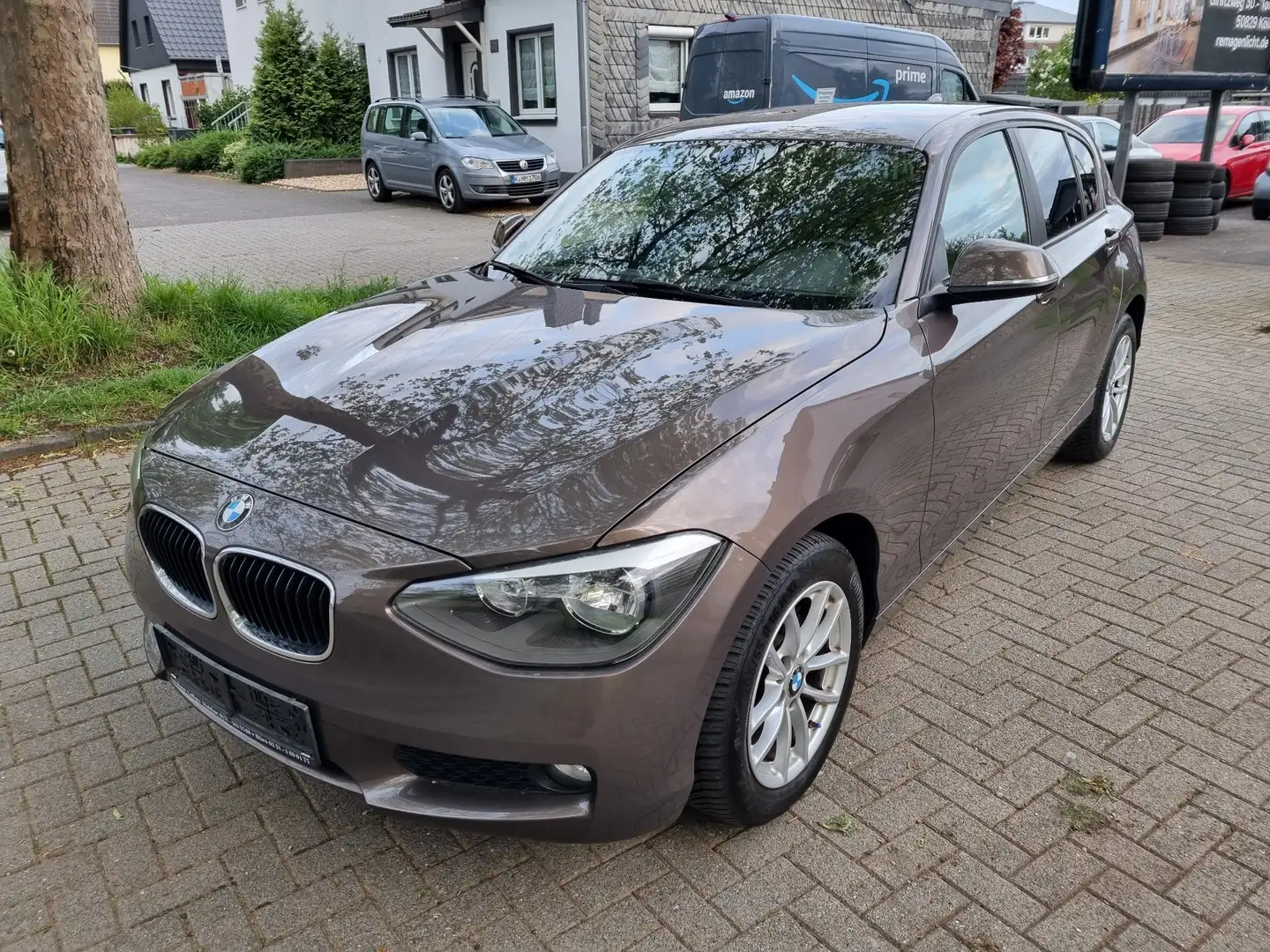 BMW 114 114i Tempomat/PTS/Sitzheizung Коричневий - 2