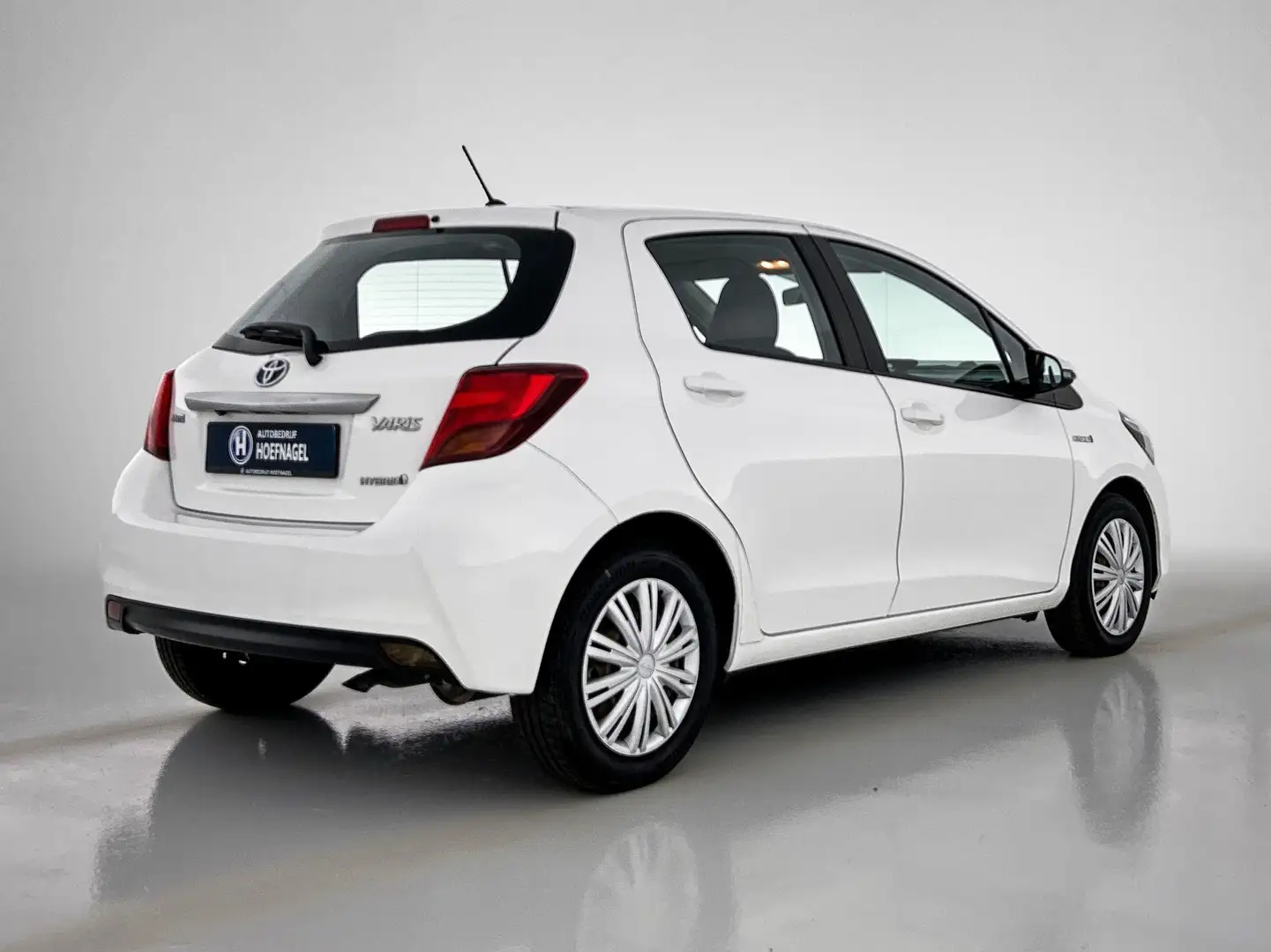 Toyota Yaris 1.5 Hybrid Aspiration | Automaat | Airco | Stoelve Blanc - 2