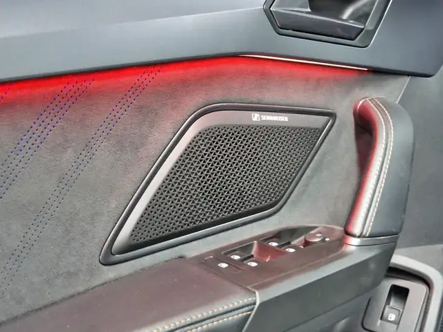 Cupra Leon view 15