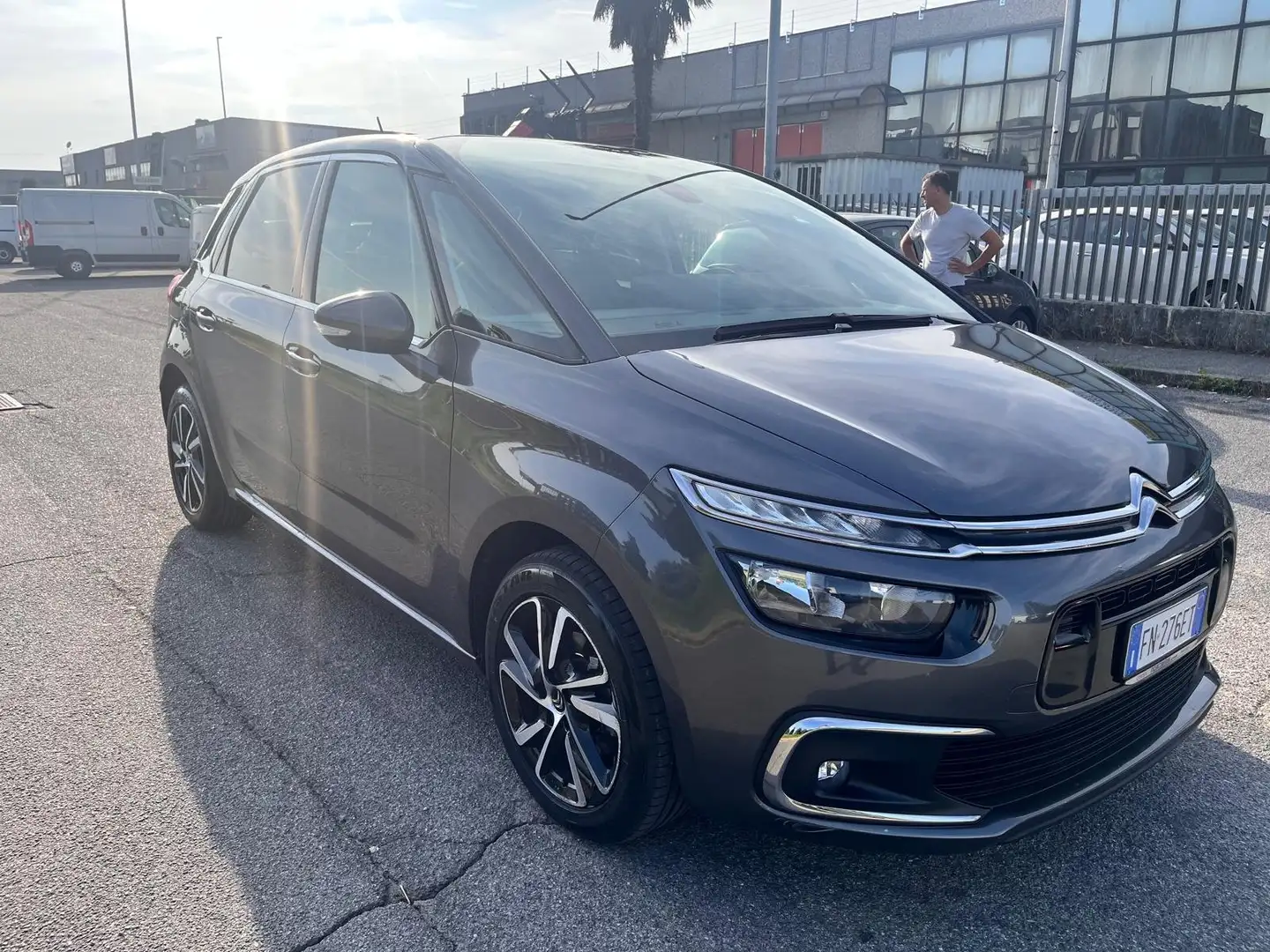 Citroen C4 Picasso C4 Picasso 1.2 puretech Shine Grigio - 2