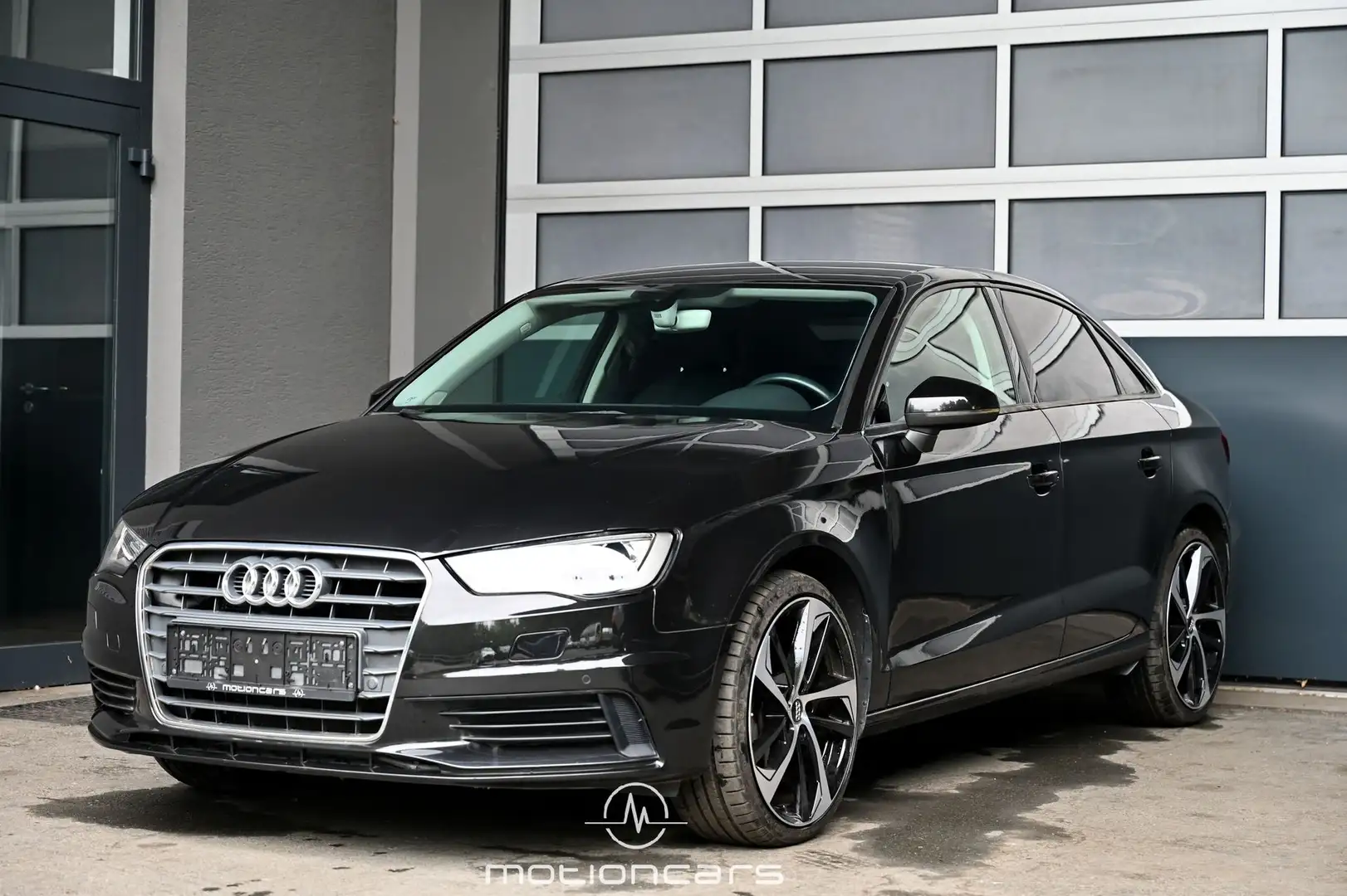 Audi A3 Limousine 1.6 TDI Pickerl NEU Schwarz - 1
