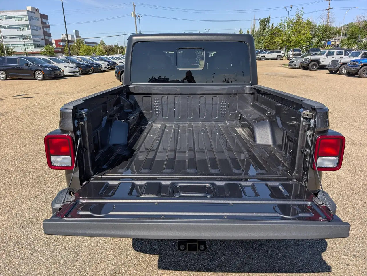 Jeep Gladiator photo Jeep Gladiator