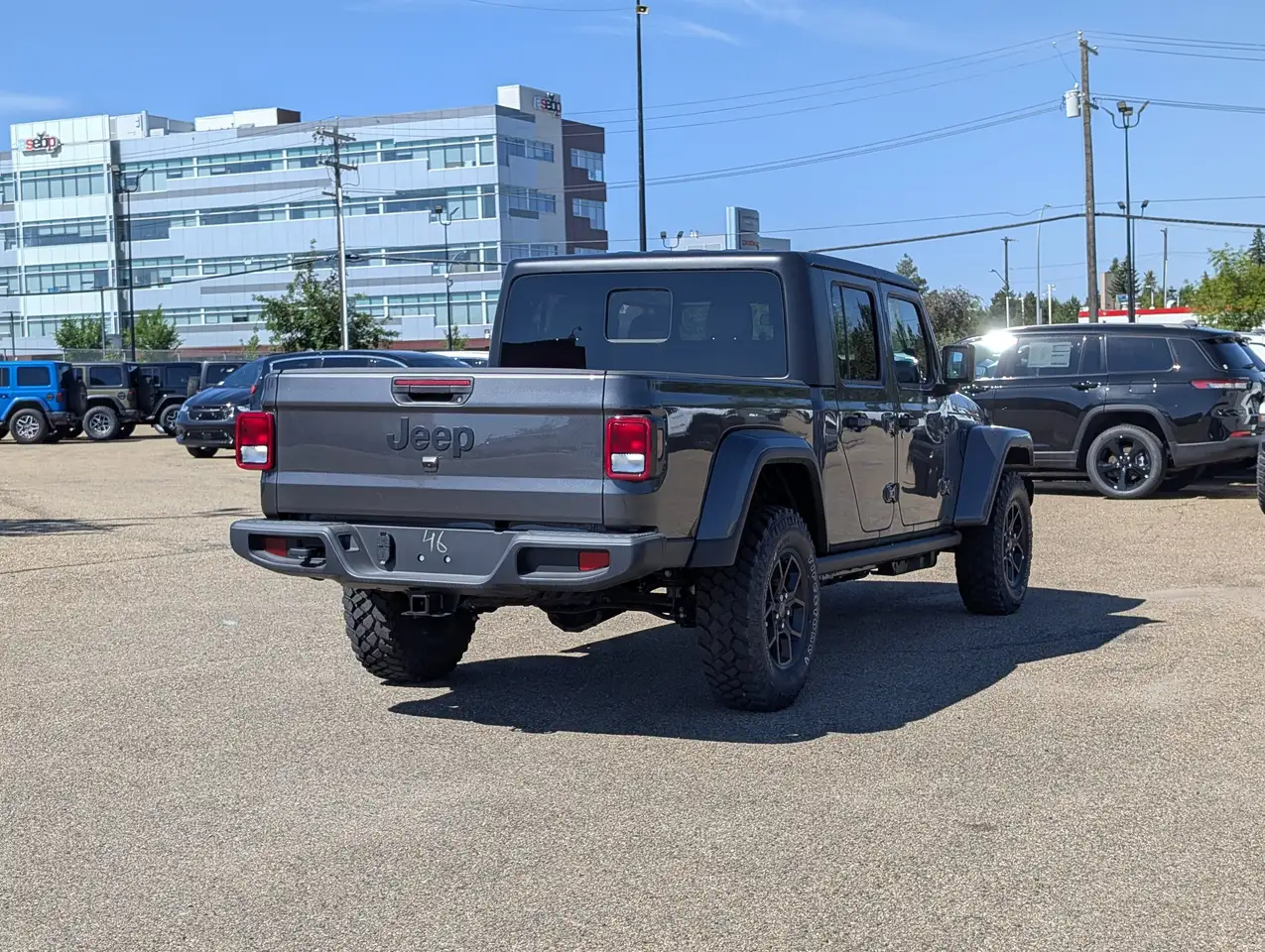 Jeep Gladiator photo Jeep Gladiator