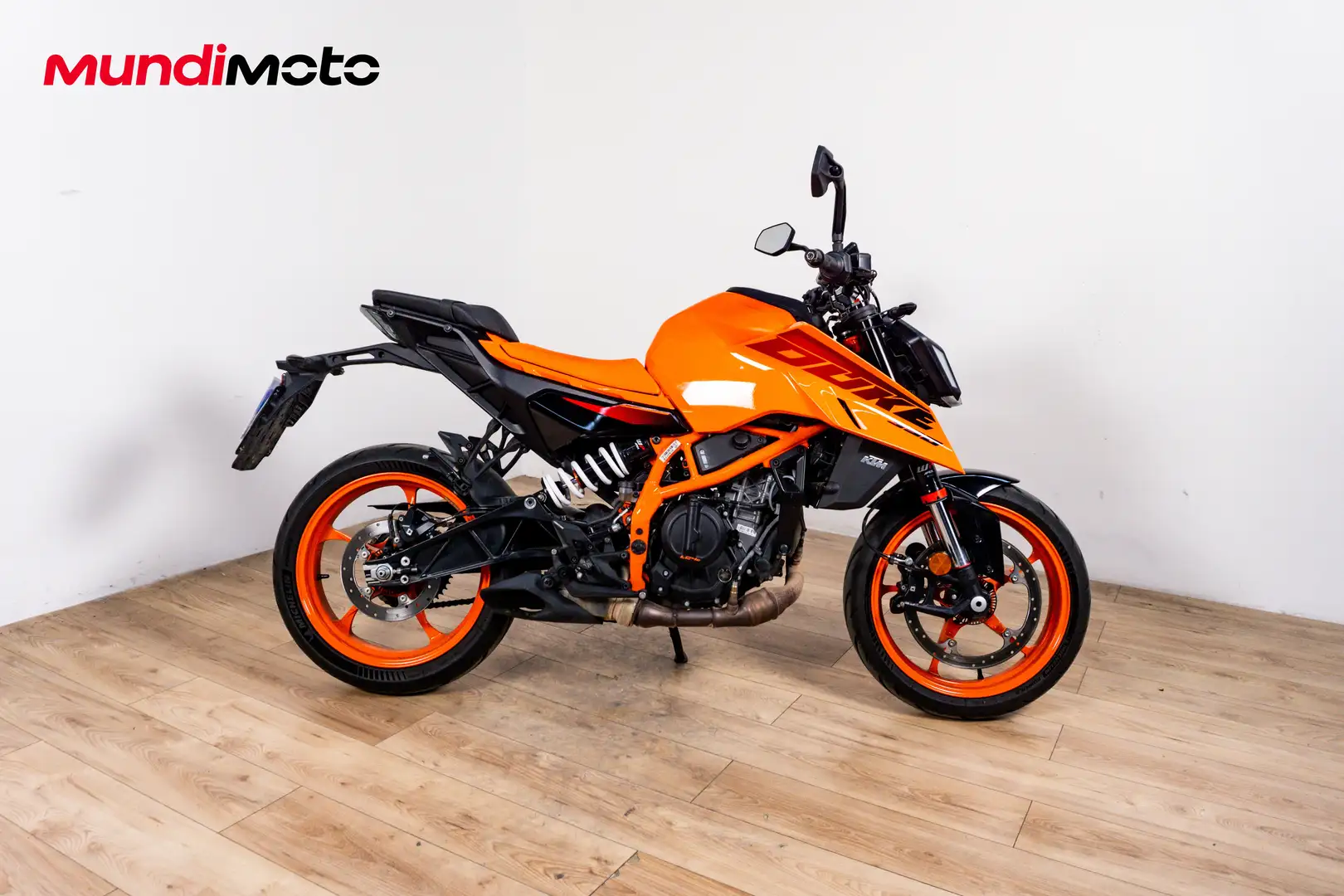 KTM 390 Duke - 1