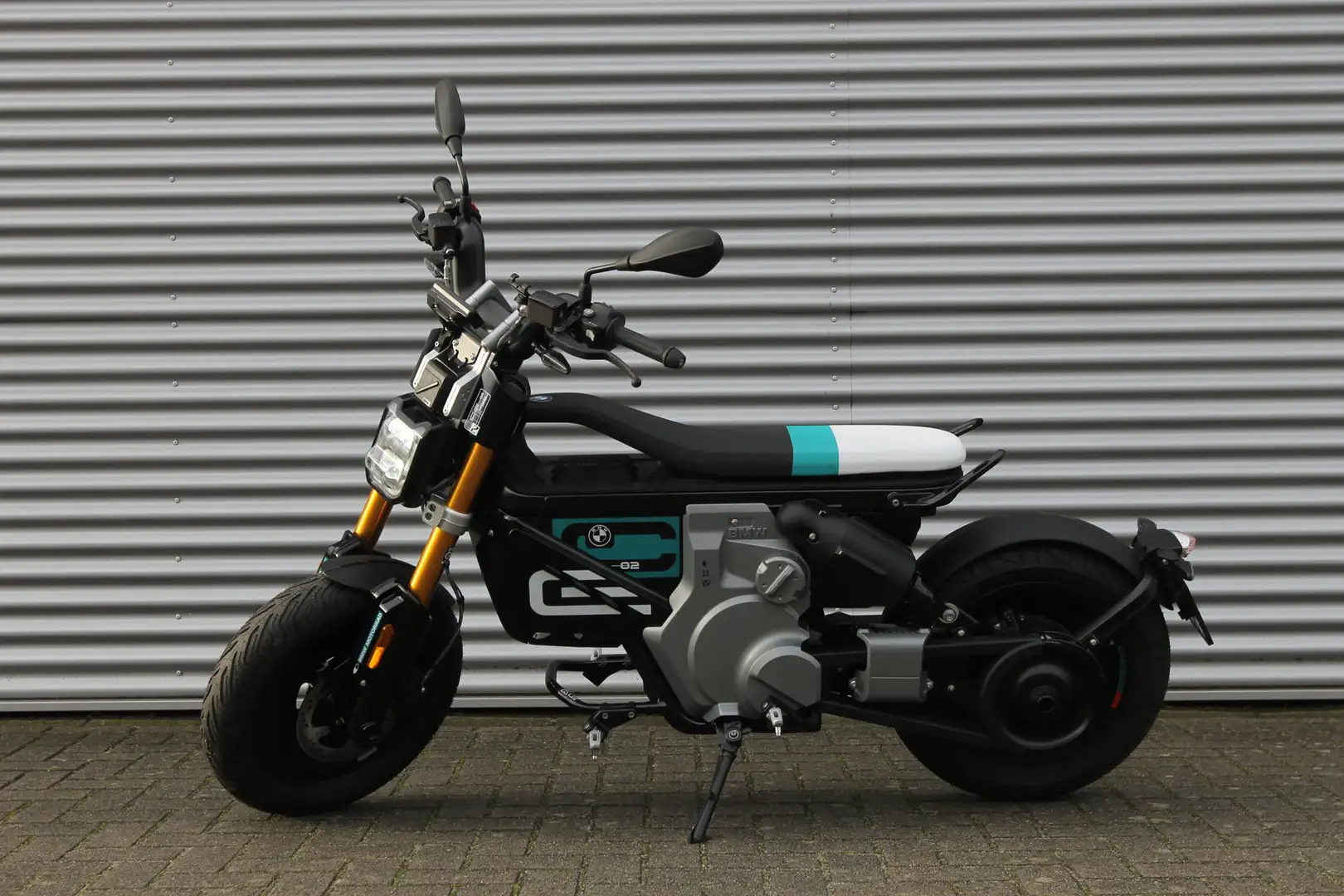 BMW CE 02 Bromscooter Exclusive Urban Edition I Highline pak Fekete - 1
