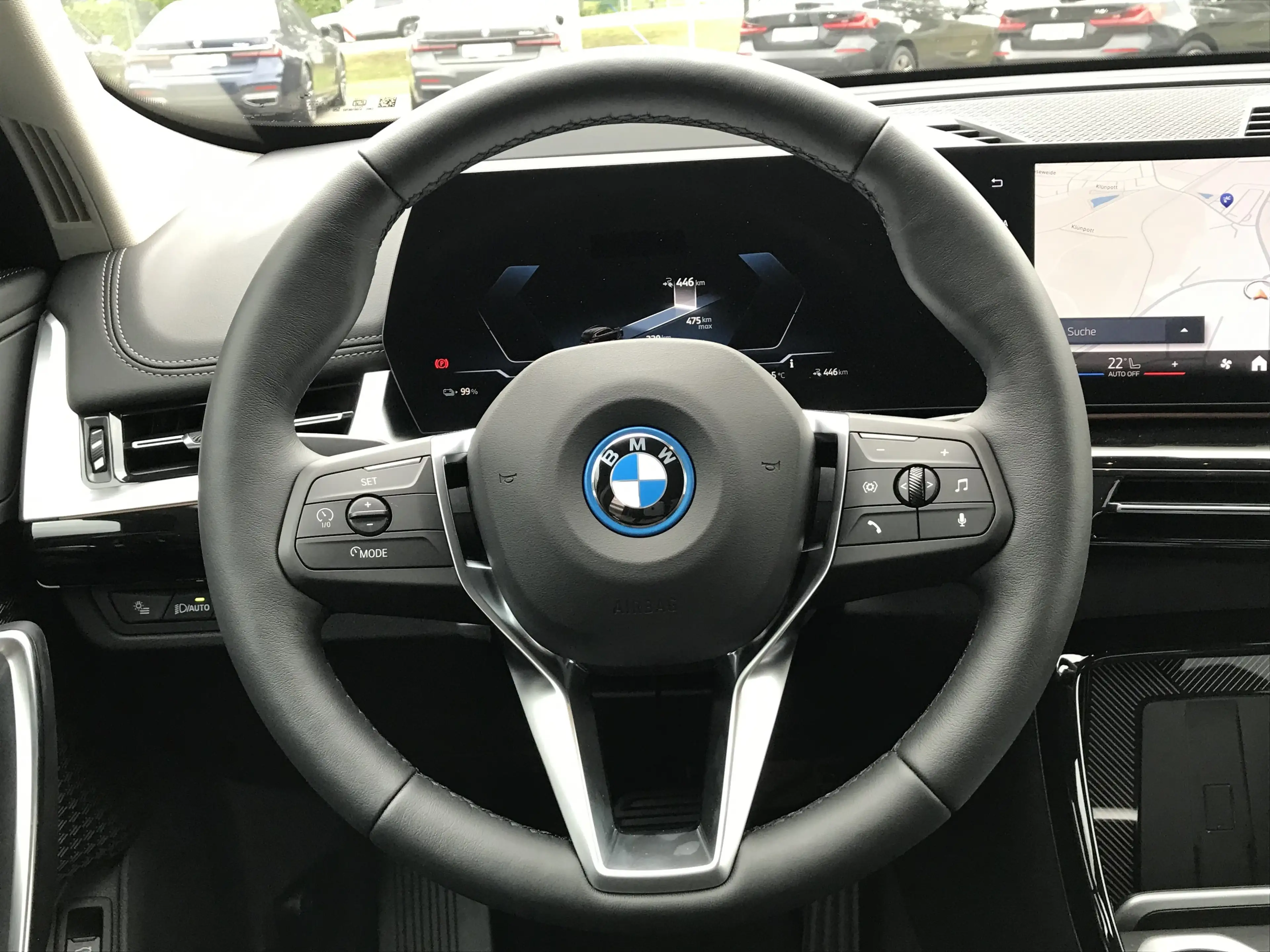 BMW iX1 eDrive20 xLine Head-Up DAB LED RFK Shz PDC — photo 11