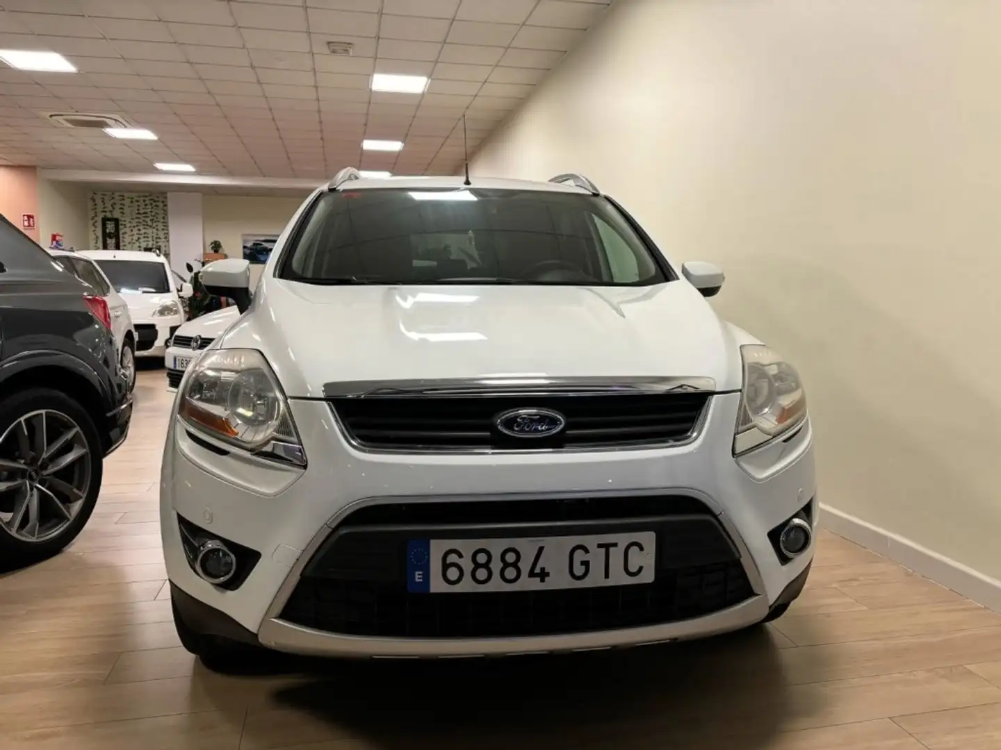 Ford Kuga 2.0TDCI Trend 2WD Blanco - 2