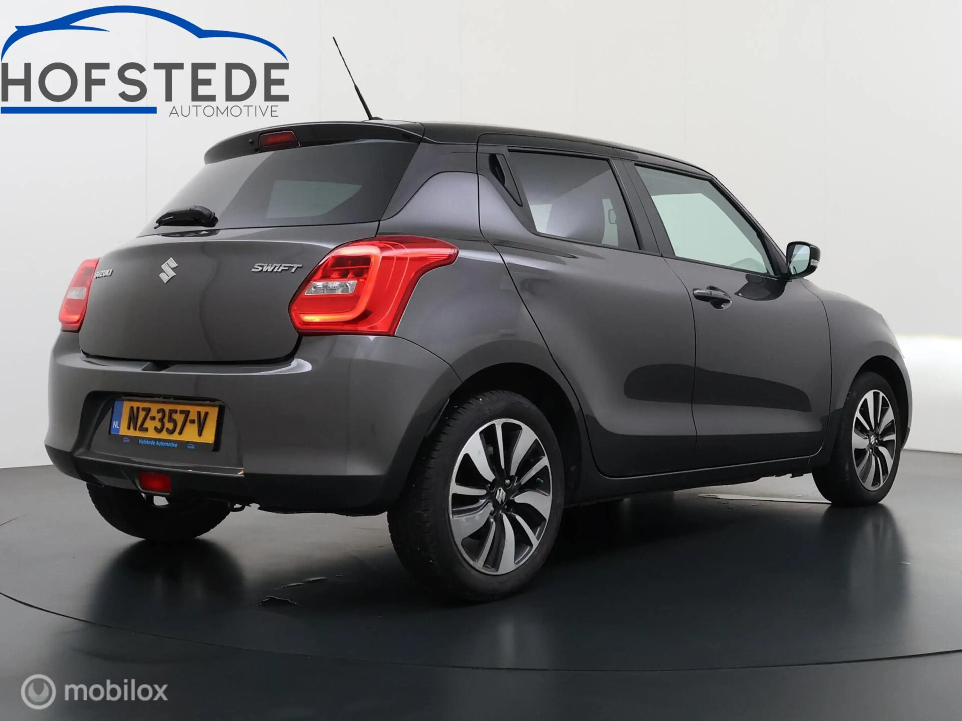 Suzuki Swift 1.0 Stijl Automaat | ACC | Camera | NAP — photo 4