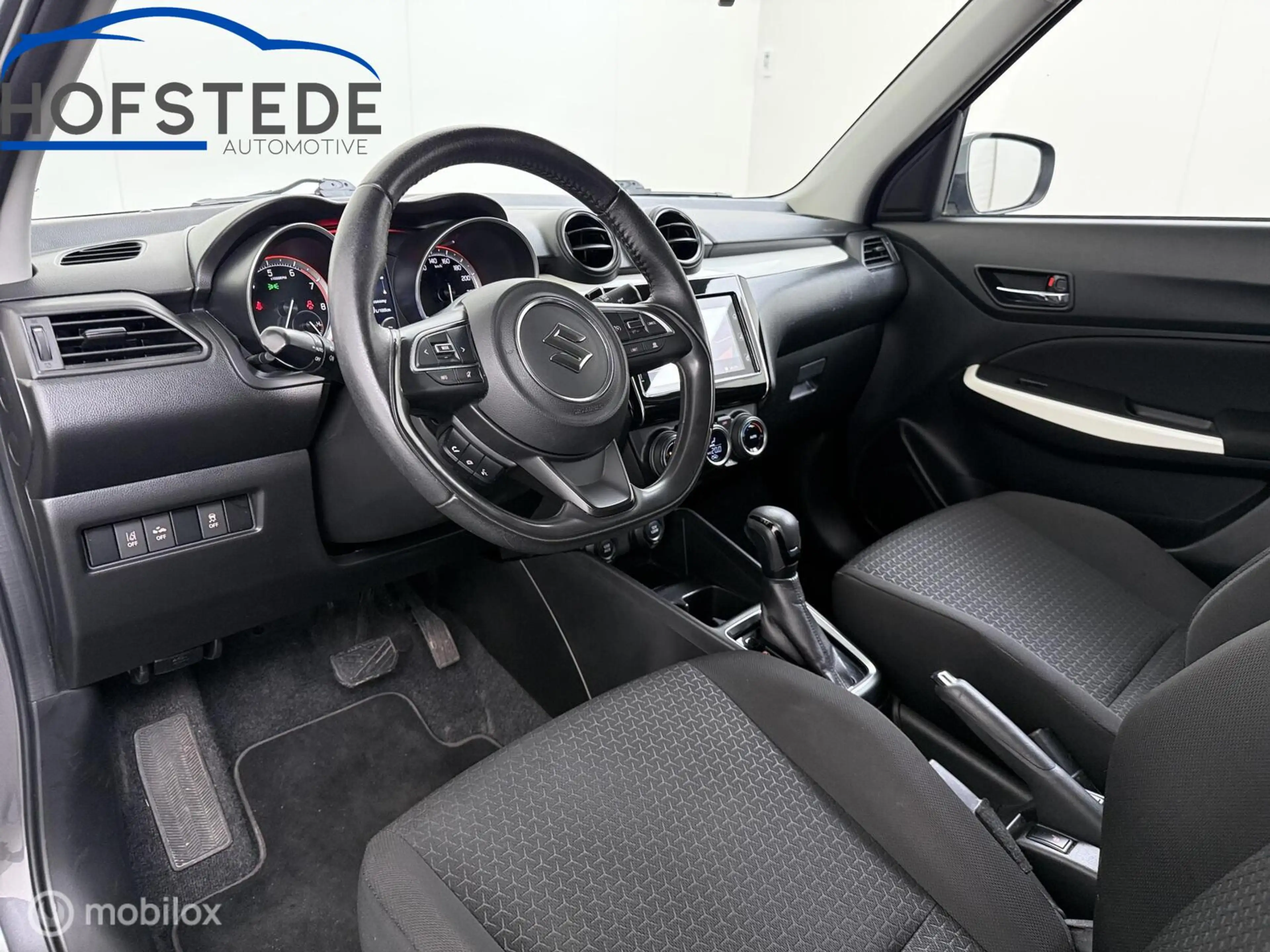 Suzuki Swift 1.0 Stijl Automaat | ACC | Camera | NAP — photo 12
