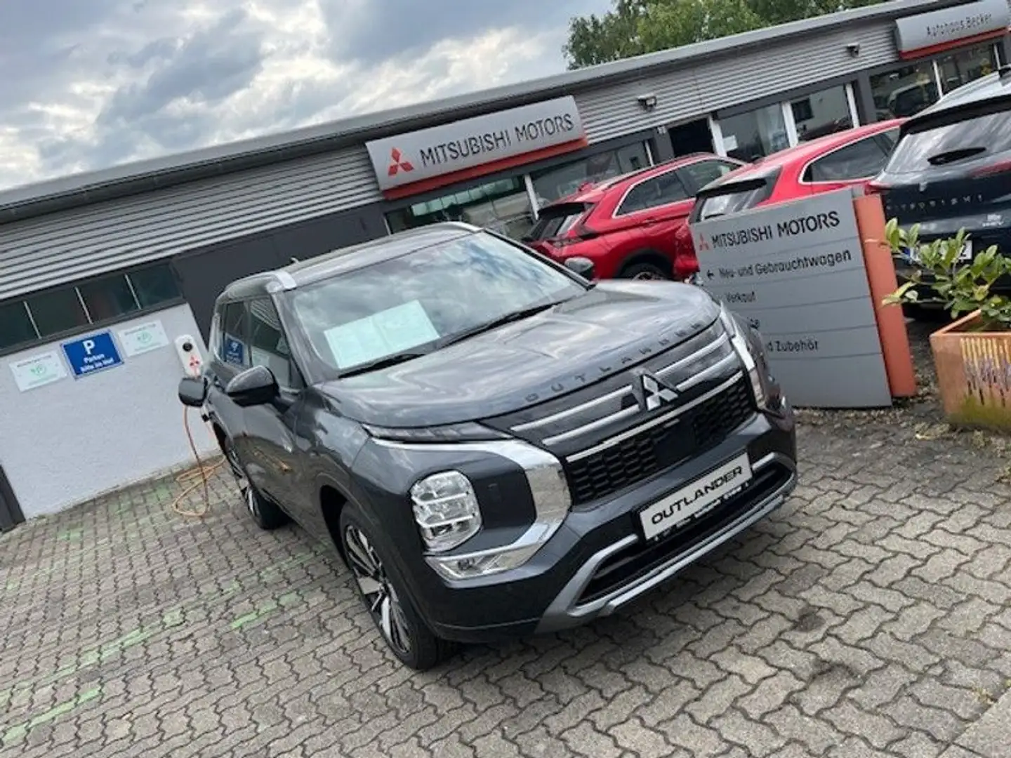Mitsubishi Outlander 2.4L PHEV TOP Gris - 2