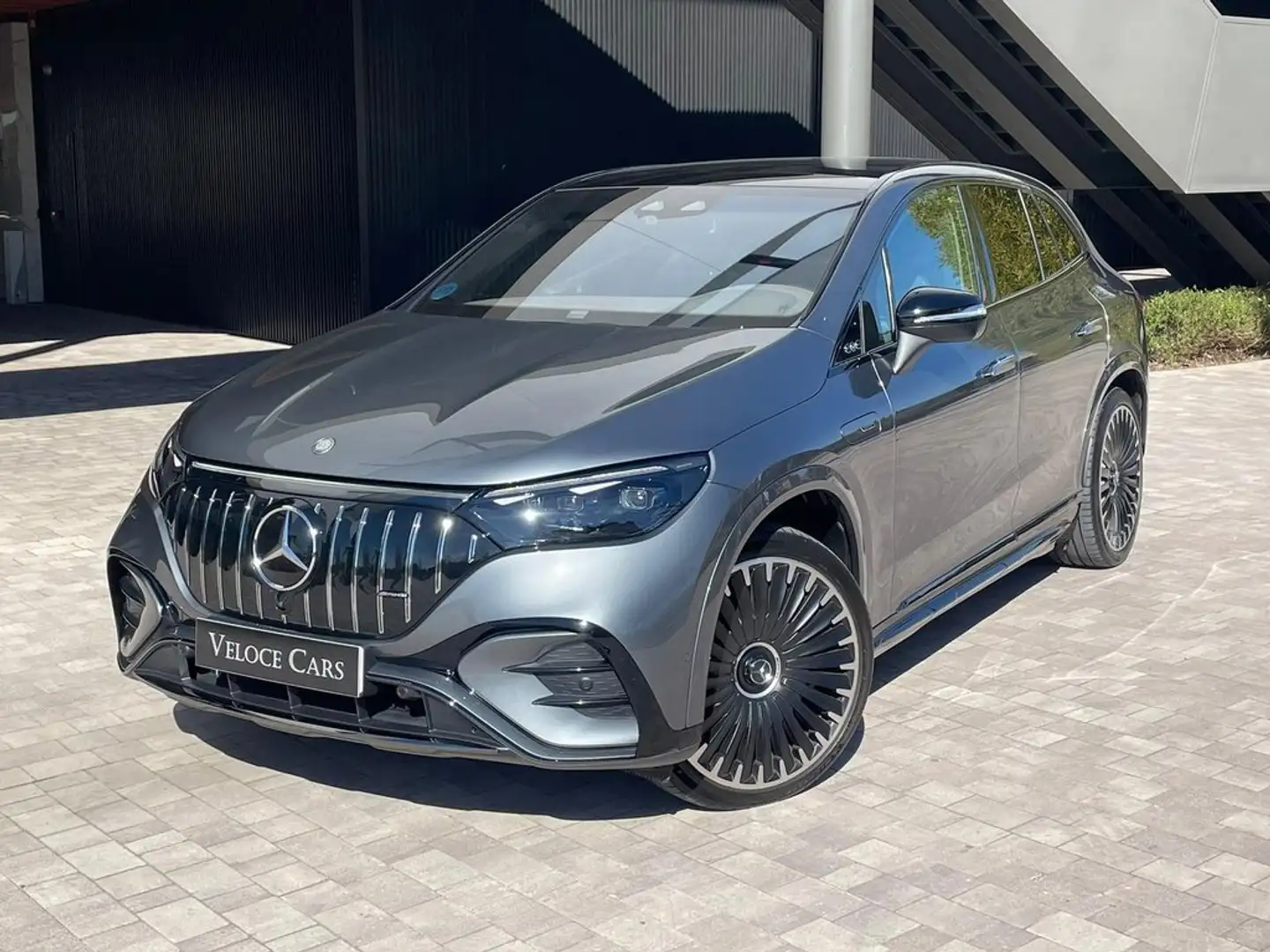 Mercedes-Benz EQE SUV Mercedes-AMG 43 4MATIC Gris - 1