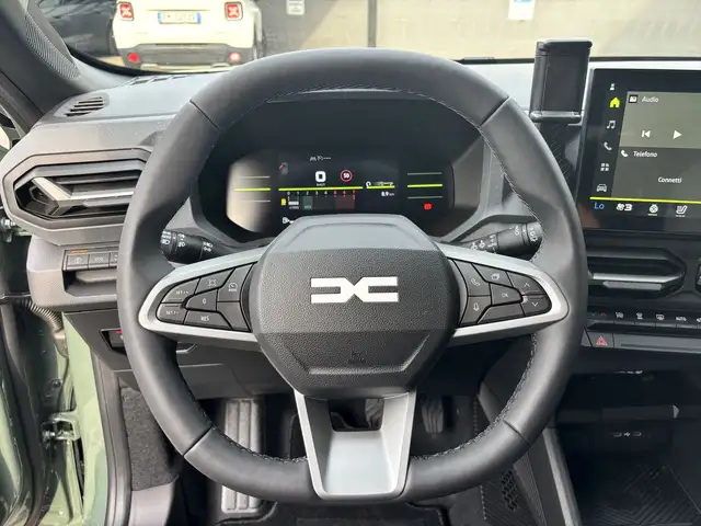 Dacia Duster view 10