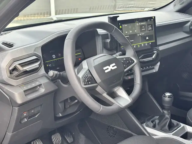 Dacia Duster view 9