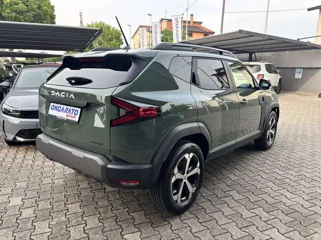 Dacia Duster view 4