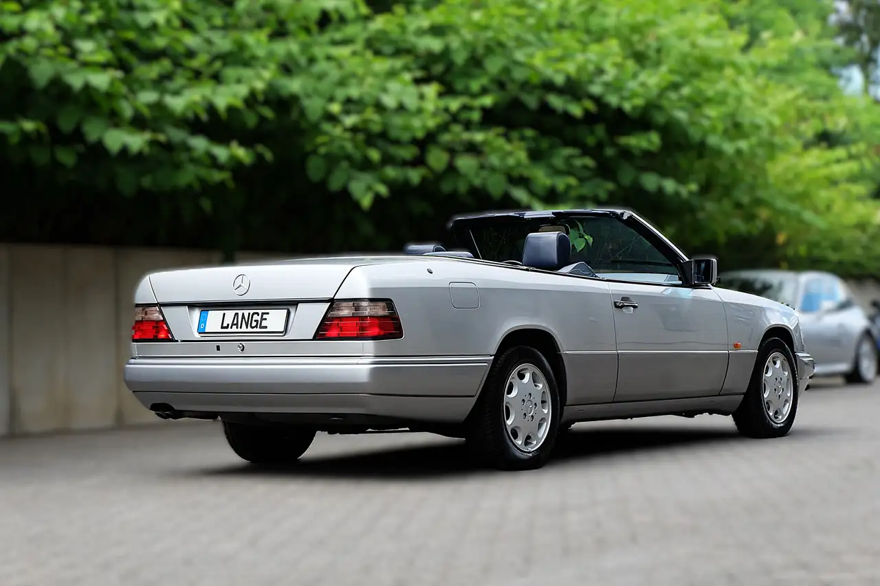 Mercedes-Benz E 320 NEUWERTIGES MERCEDES E 320 CABRIOLET !!!!!!, foto 12