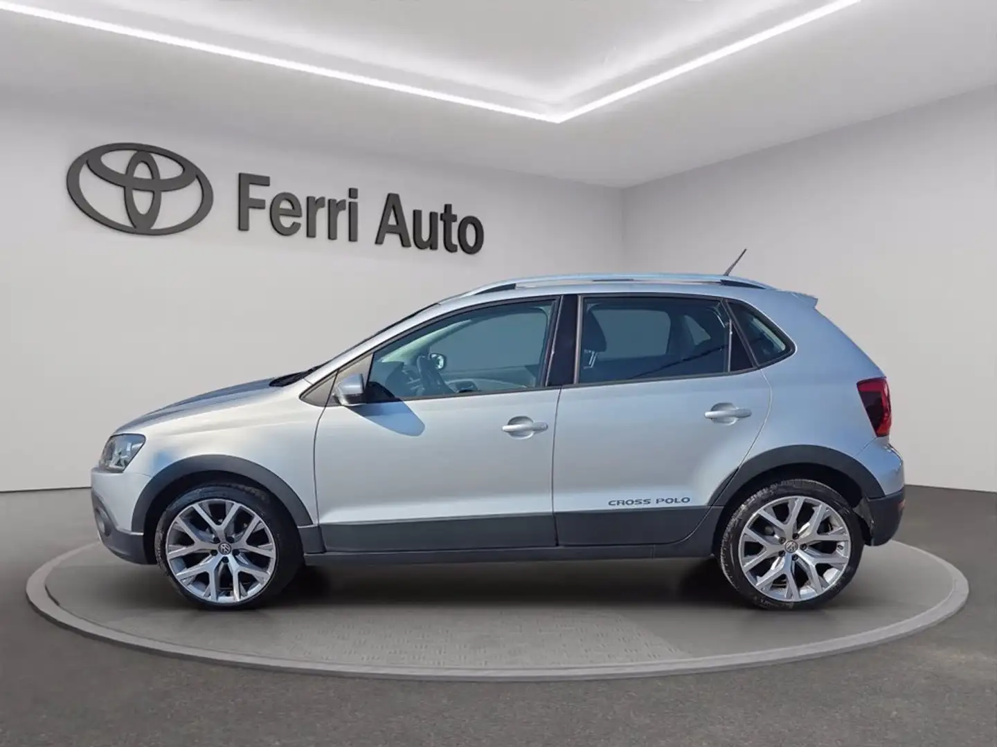 Volkswagen Polo 5p 1.4 tdi bm cross Grigio - 2