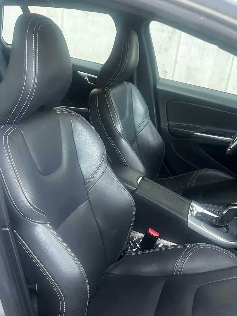Volvo V60 V60 2.0 d3 Kinetic geartronic Argento - 2