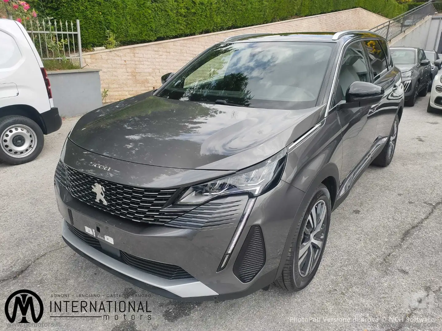 Peugeot 5008 PureTech Turbo 130 S&S Allure Pack Gris - 1